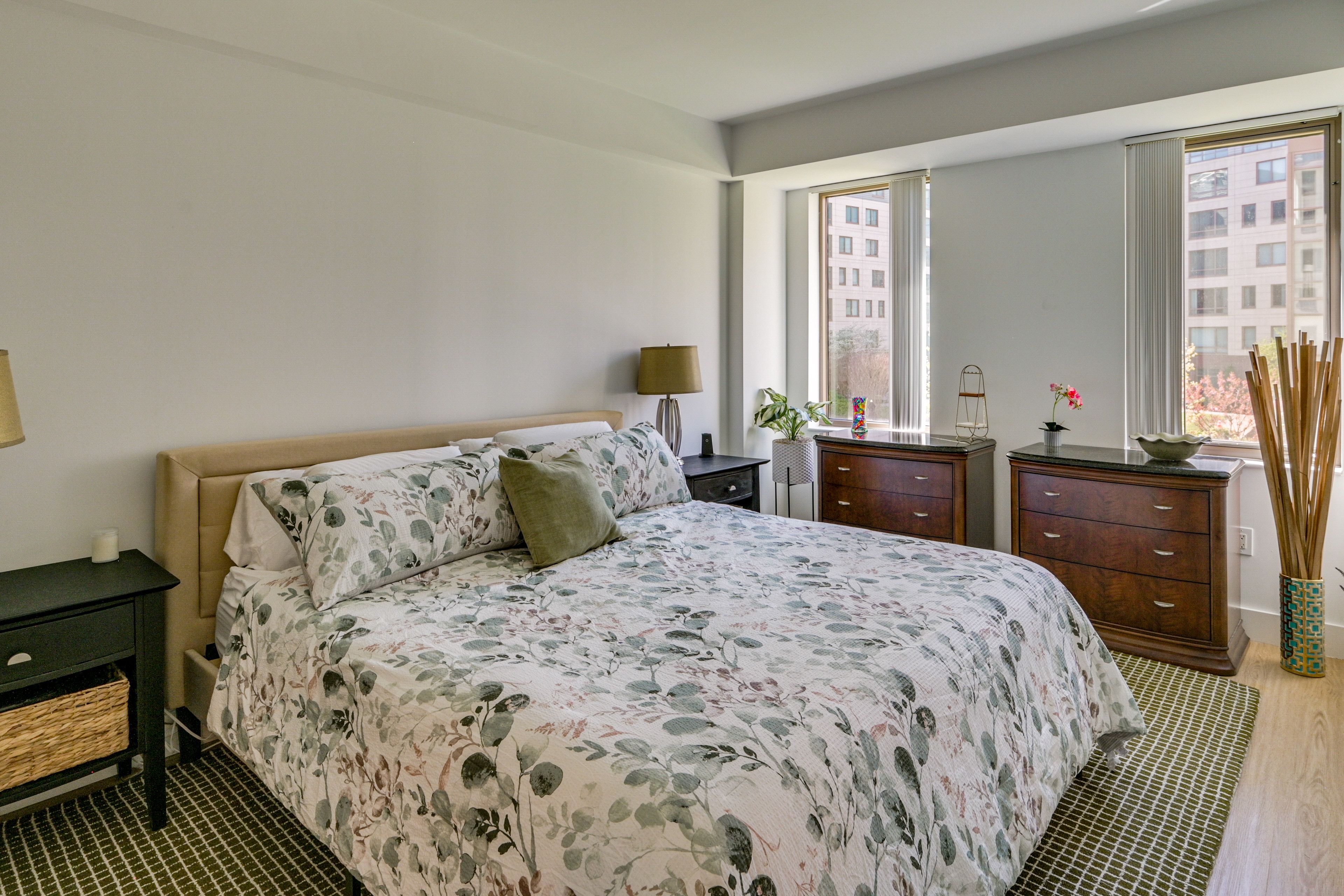 Bedroom 1 | King Bed