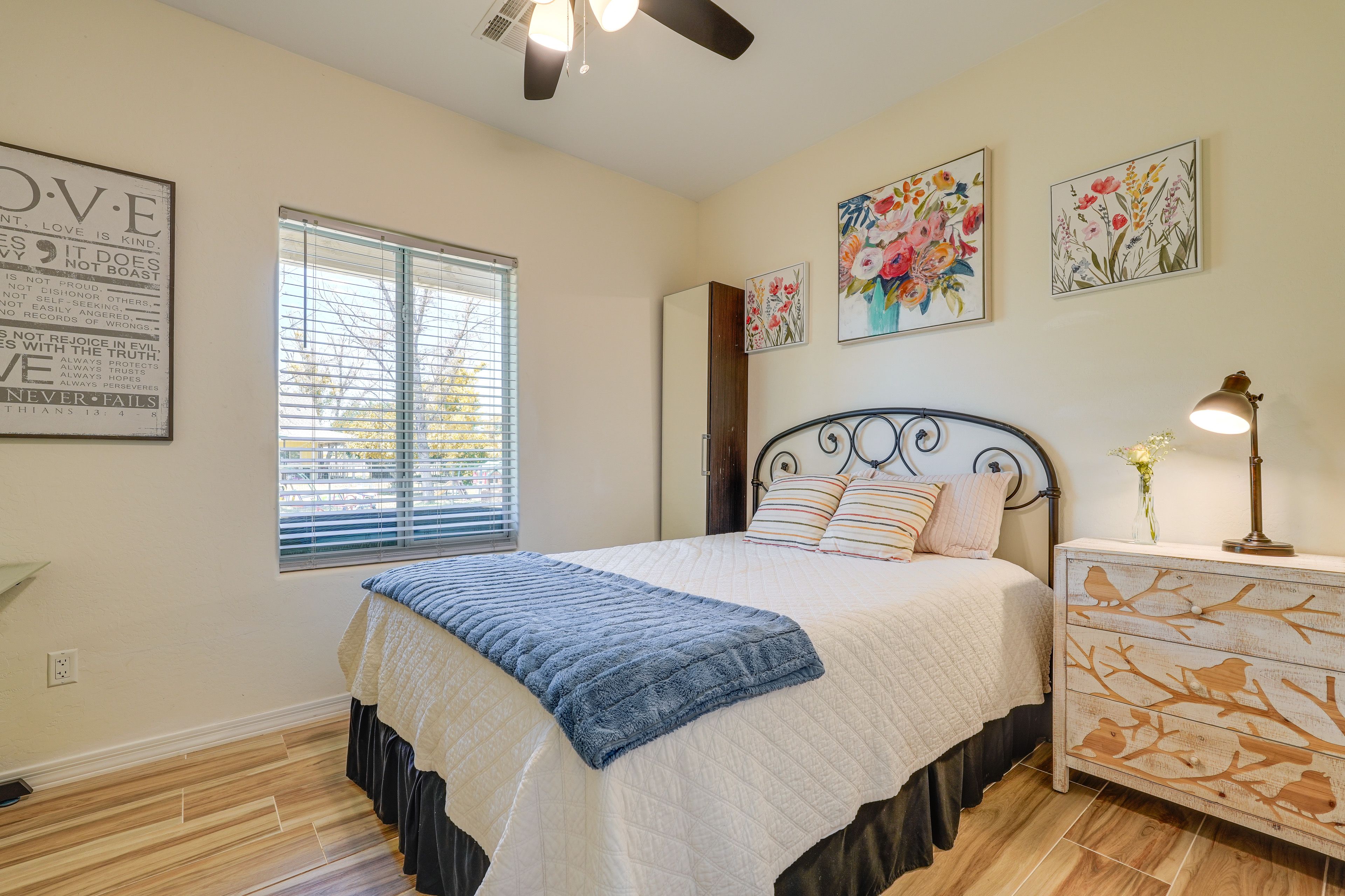 Bedroom 2 | Queen Bed