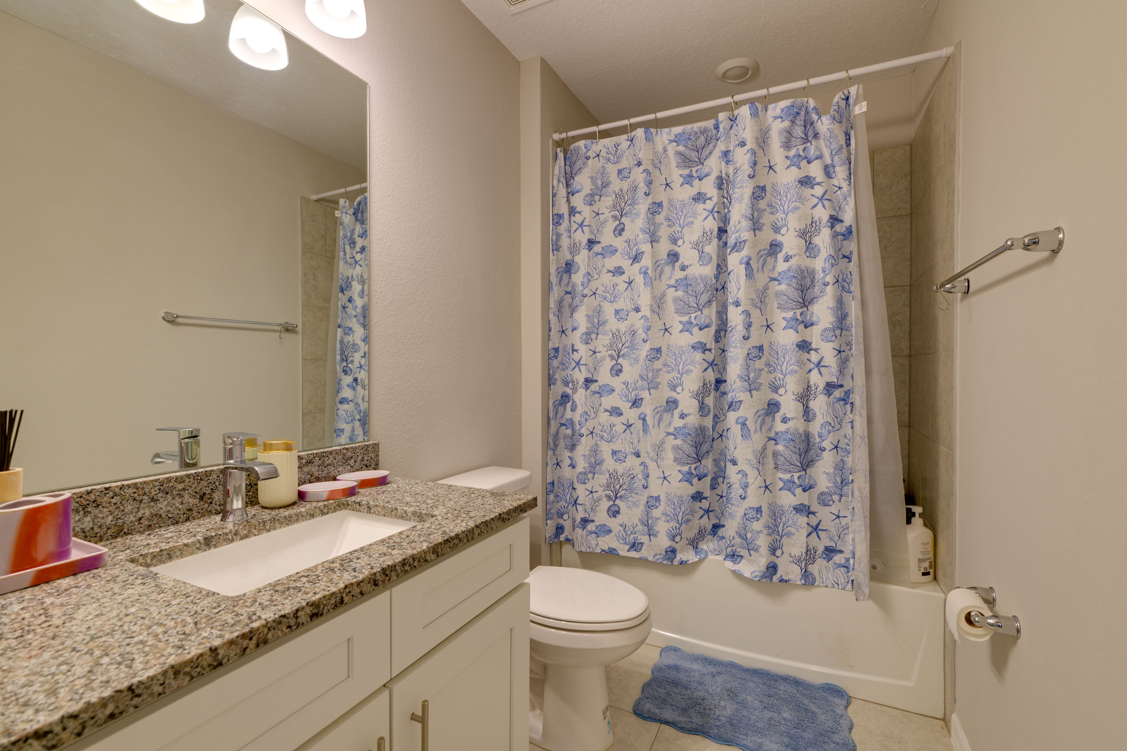 Full Bathroom