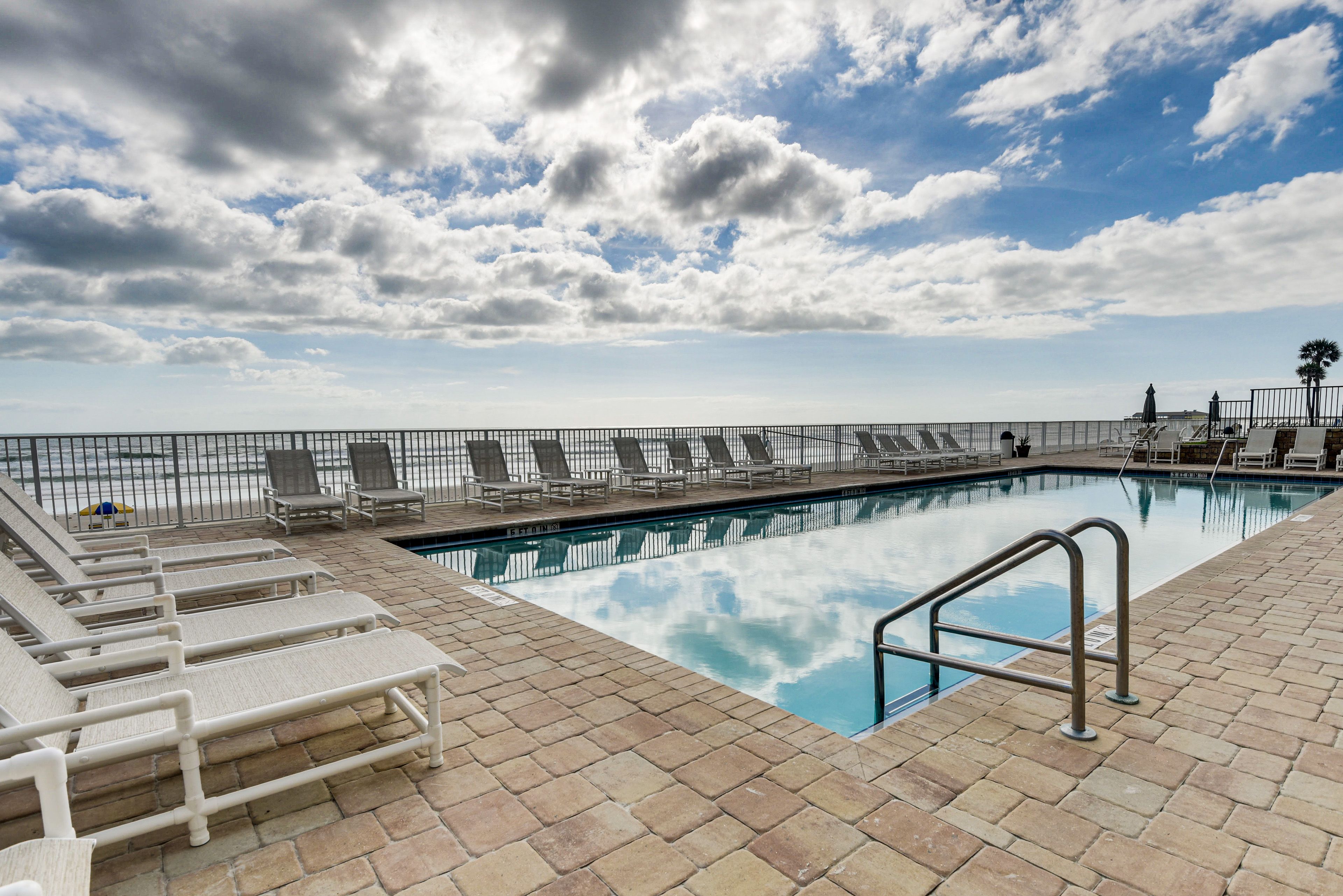 White Surf Community Amenities