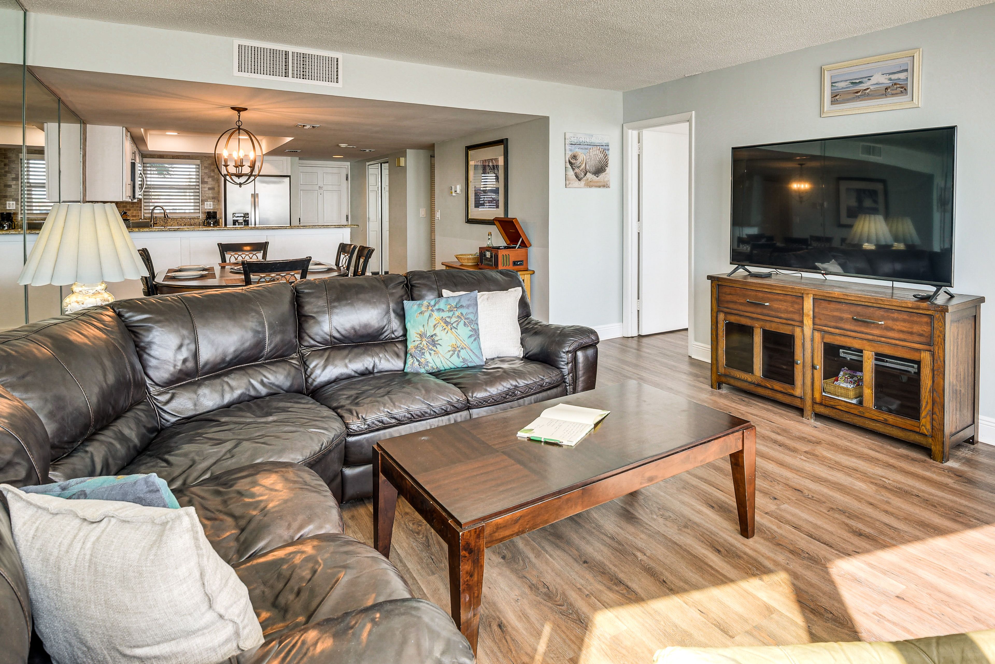 Open Floor Plan | Central Heating & A/C