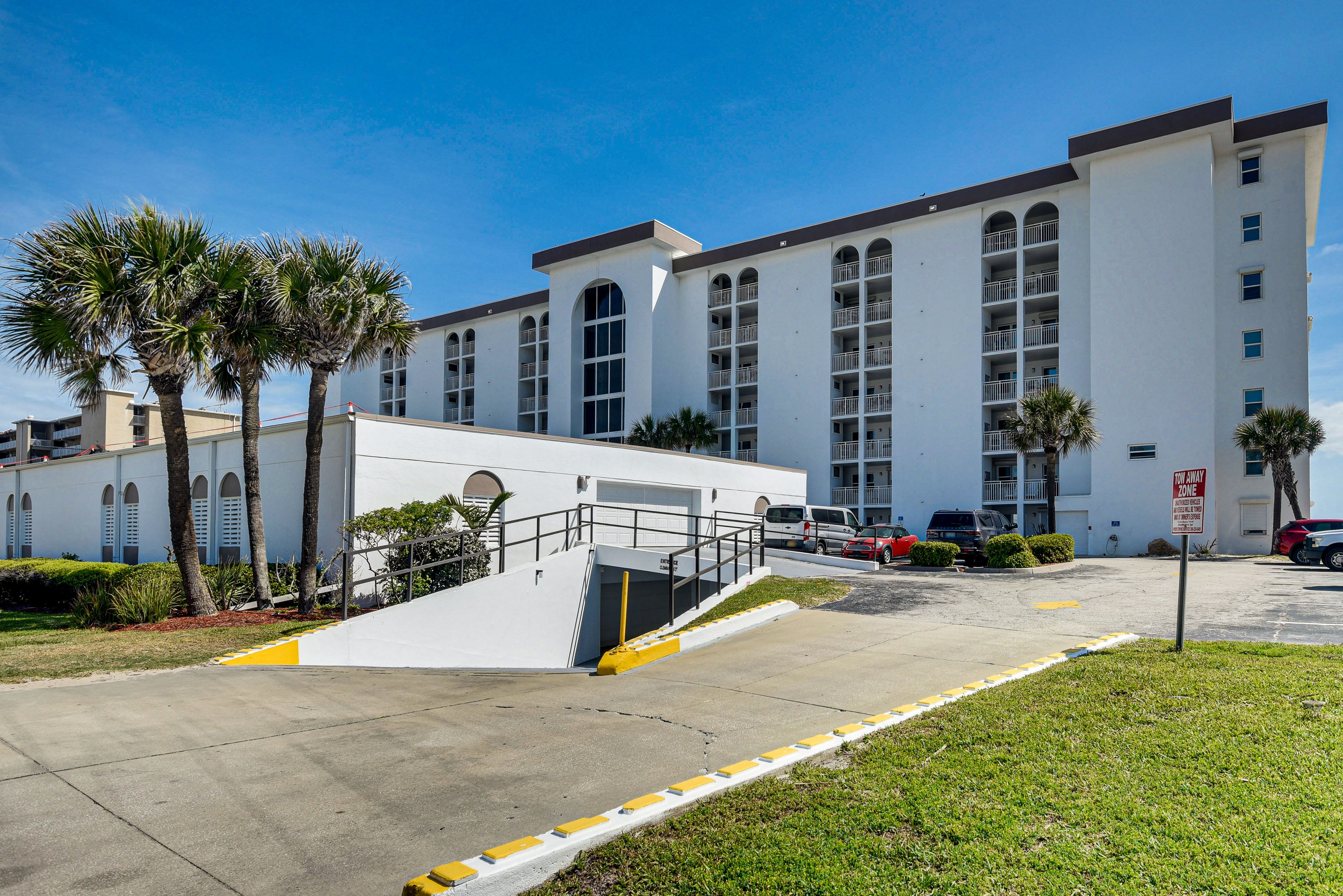 Parking Garage (1 Reserved Space) | Open Community Lot