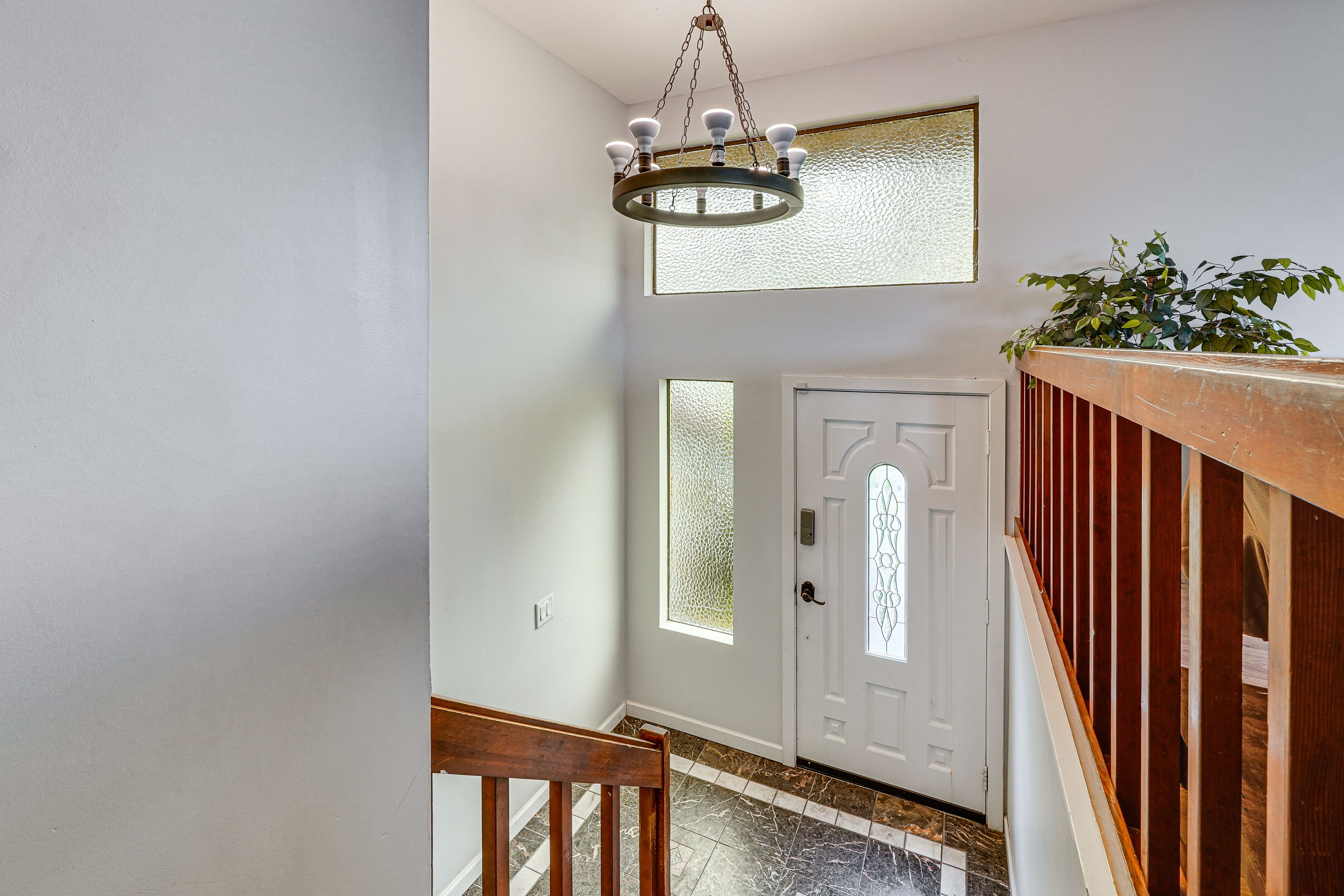 Entry | Upper-Level Apartment