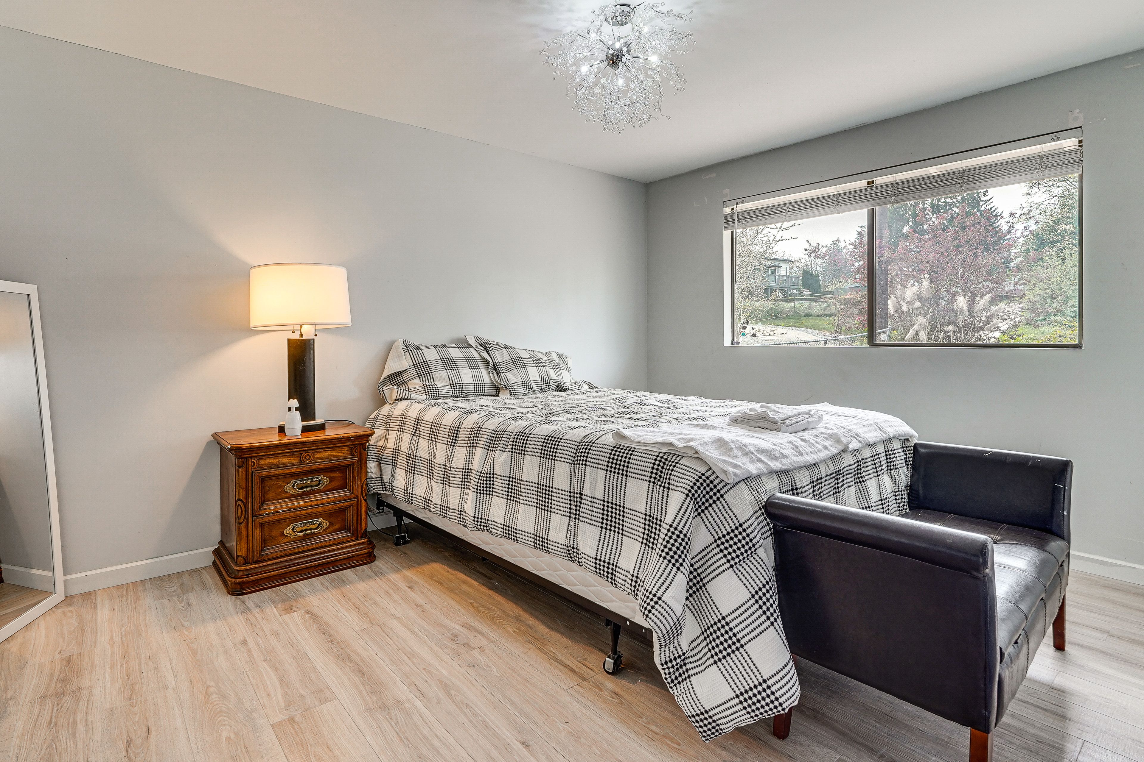 Bedroom 3 | Queen Bed