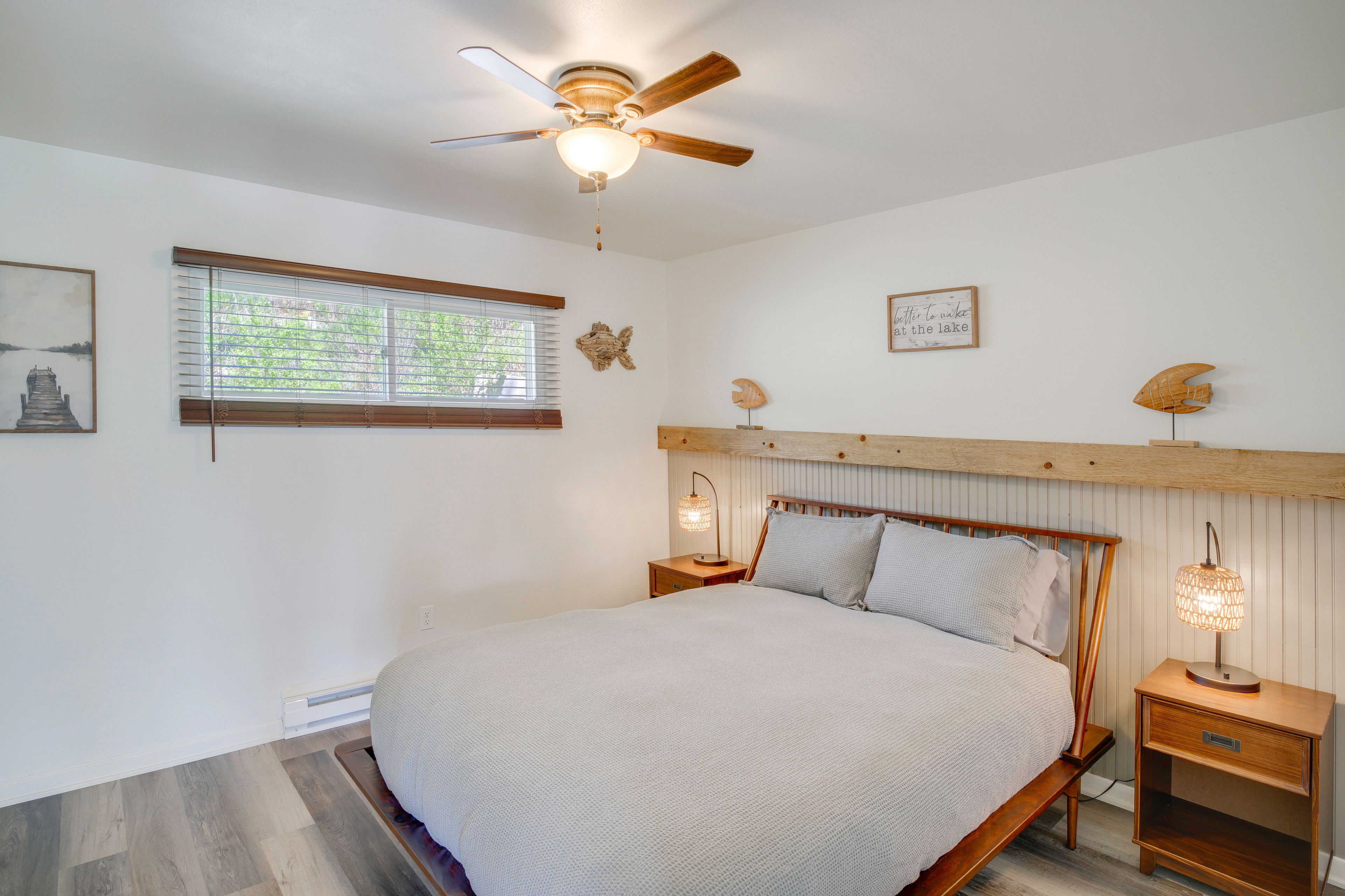 Bedroom 1 | Queen Bed