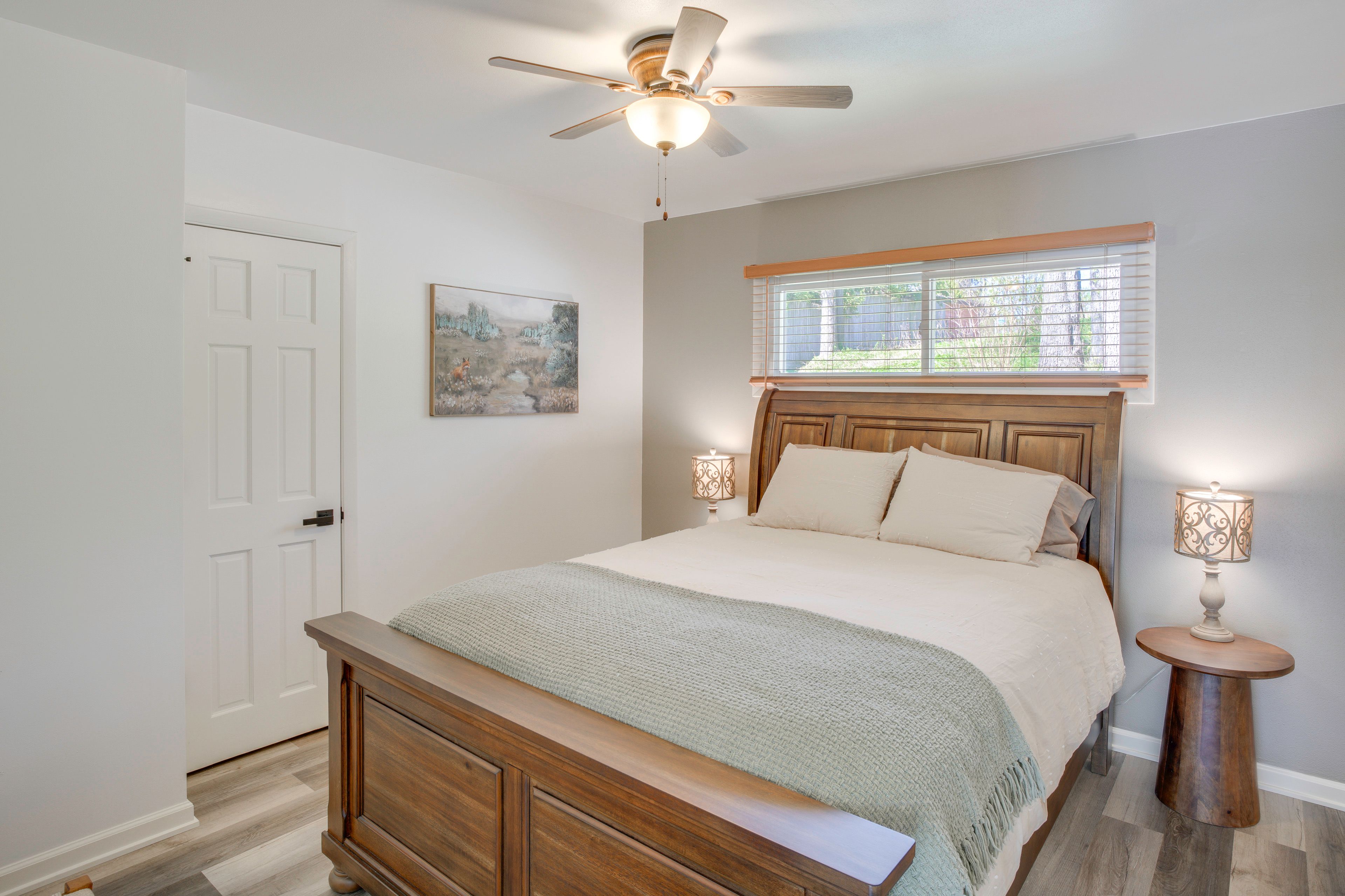 Bedroom 3 | Queen Bed