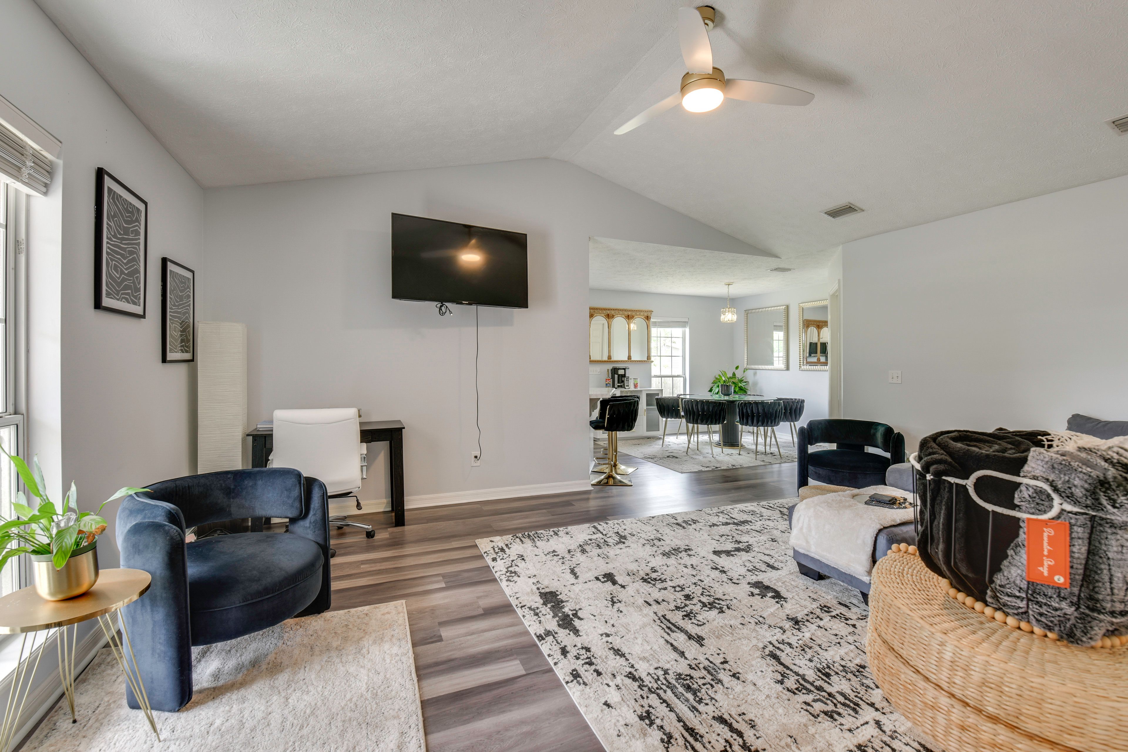 Living Room | Full Sleeper Sofa