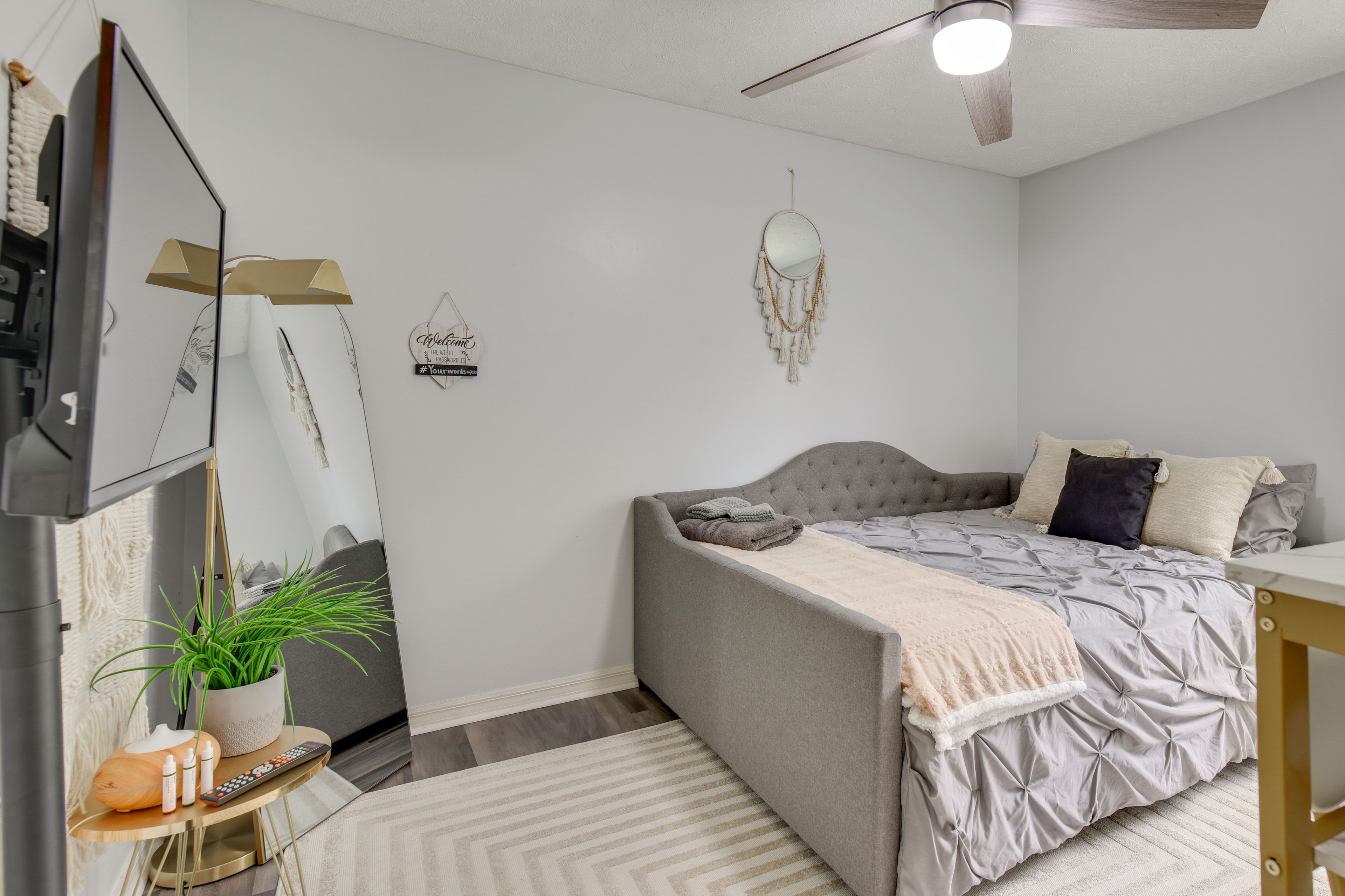 Bedroom 2 | Full Daybed