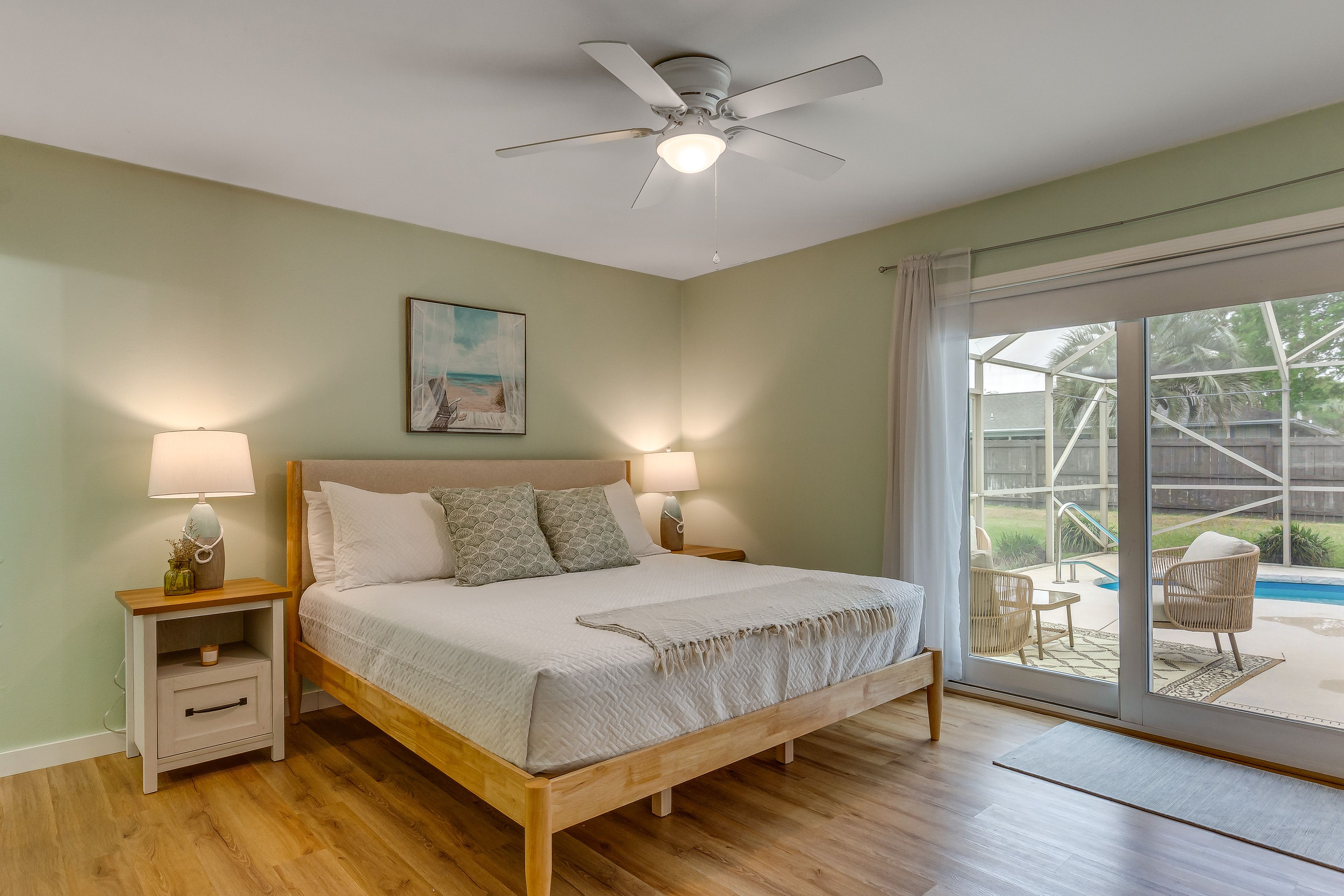 Bedroom 1 | King Bed