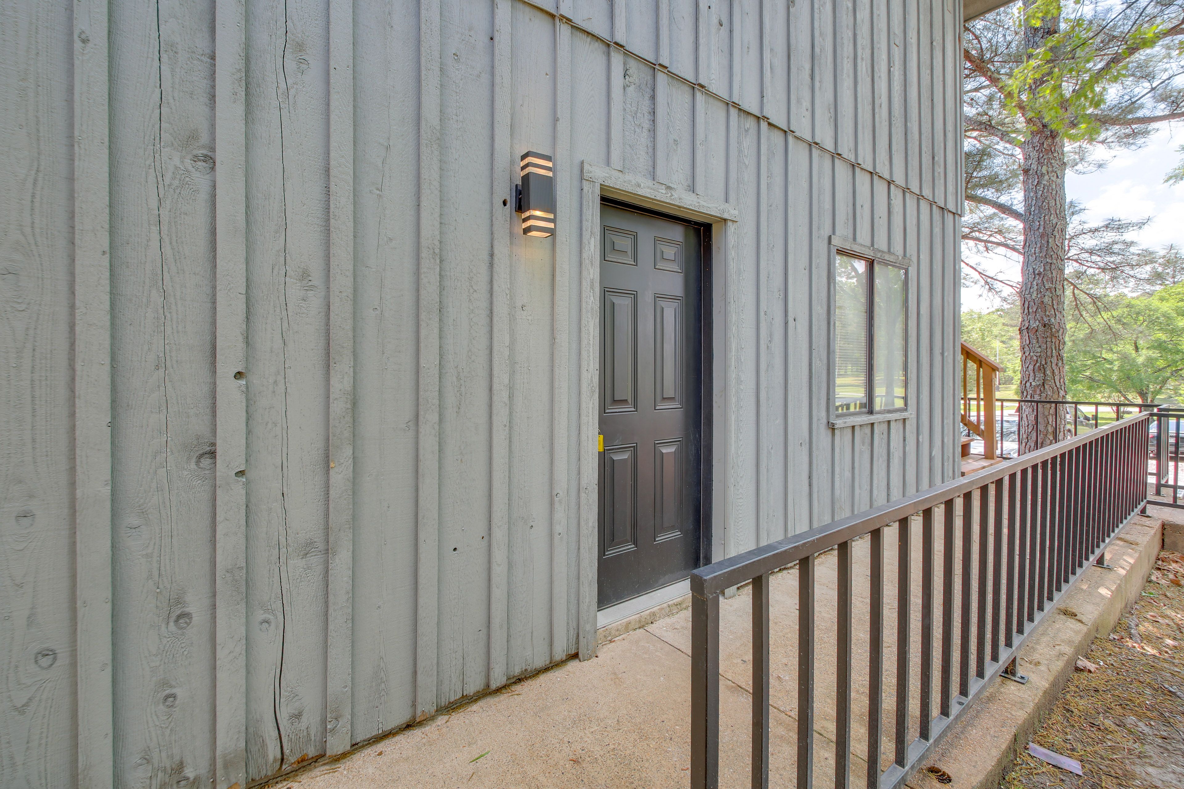 Condo Exterior | Ample Parking