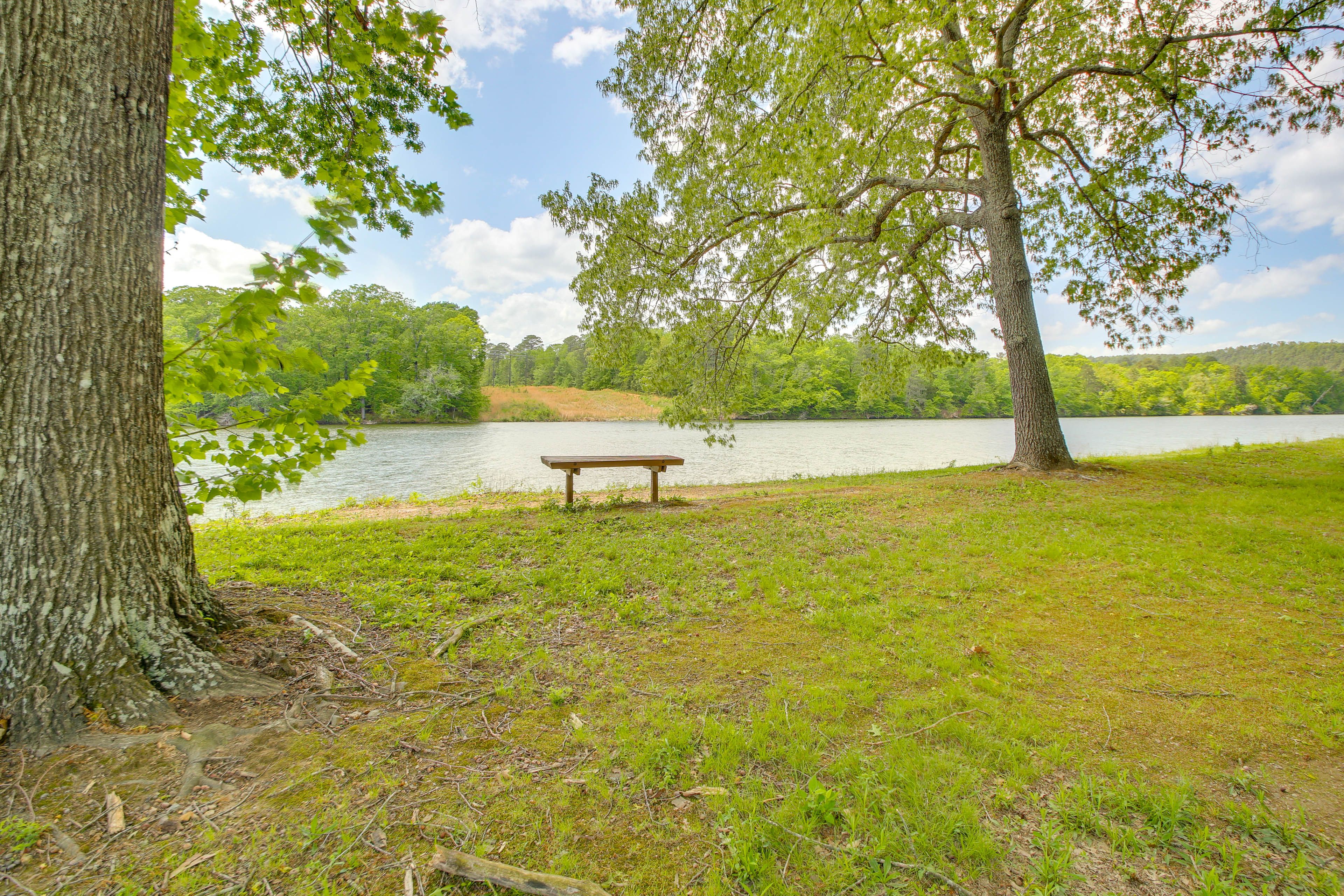 Lake Hamilton Escape | Community Amenities