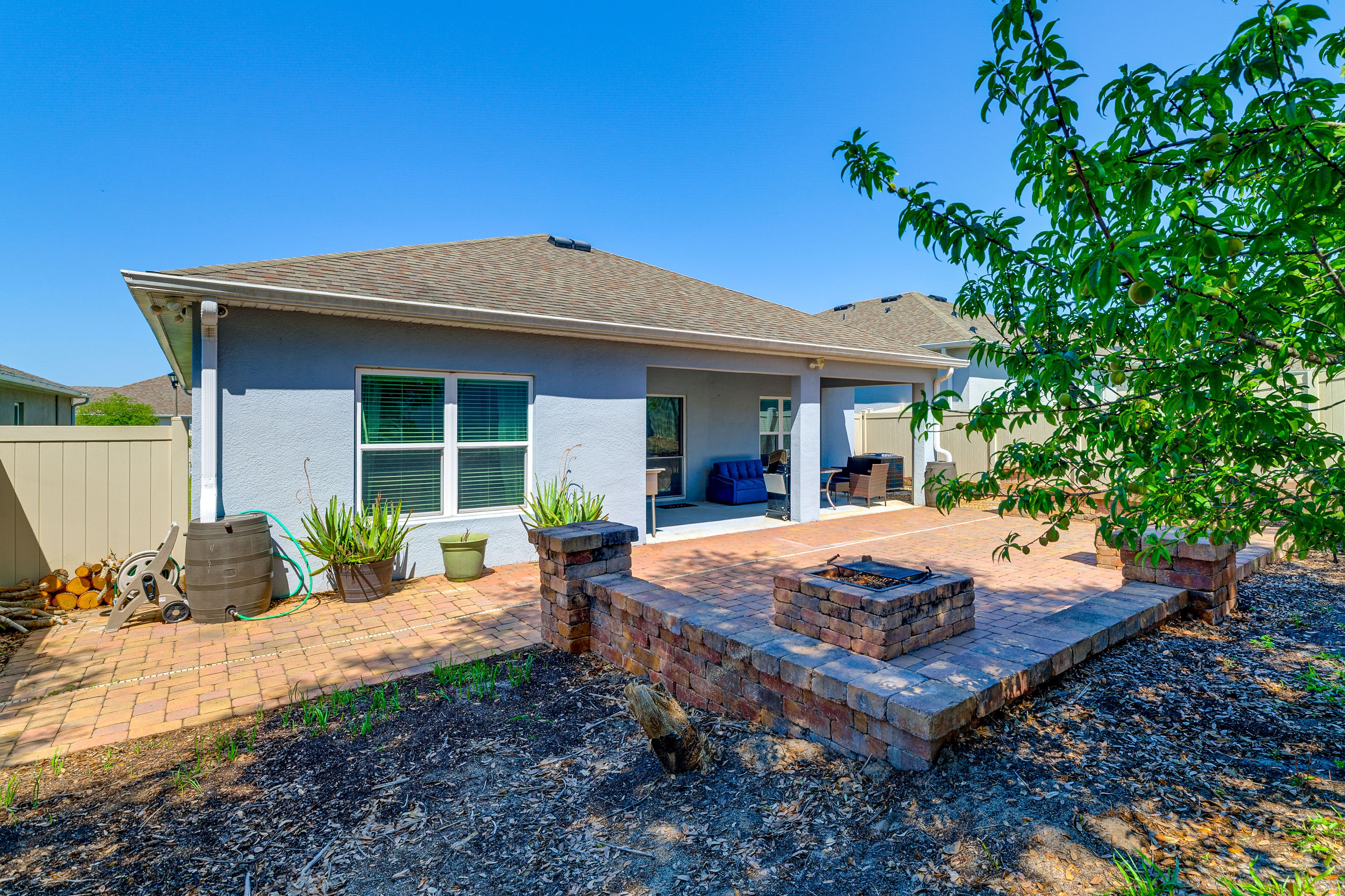 Groveland Vacation Rental | 4BR | 2BA | 2,094 Sq Ft