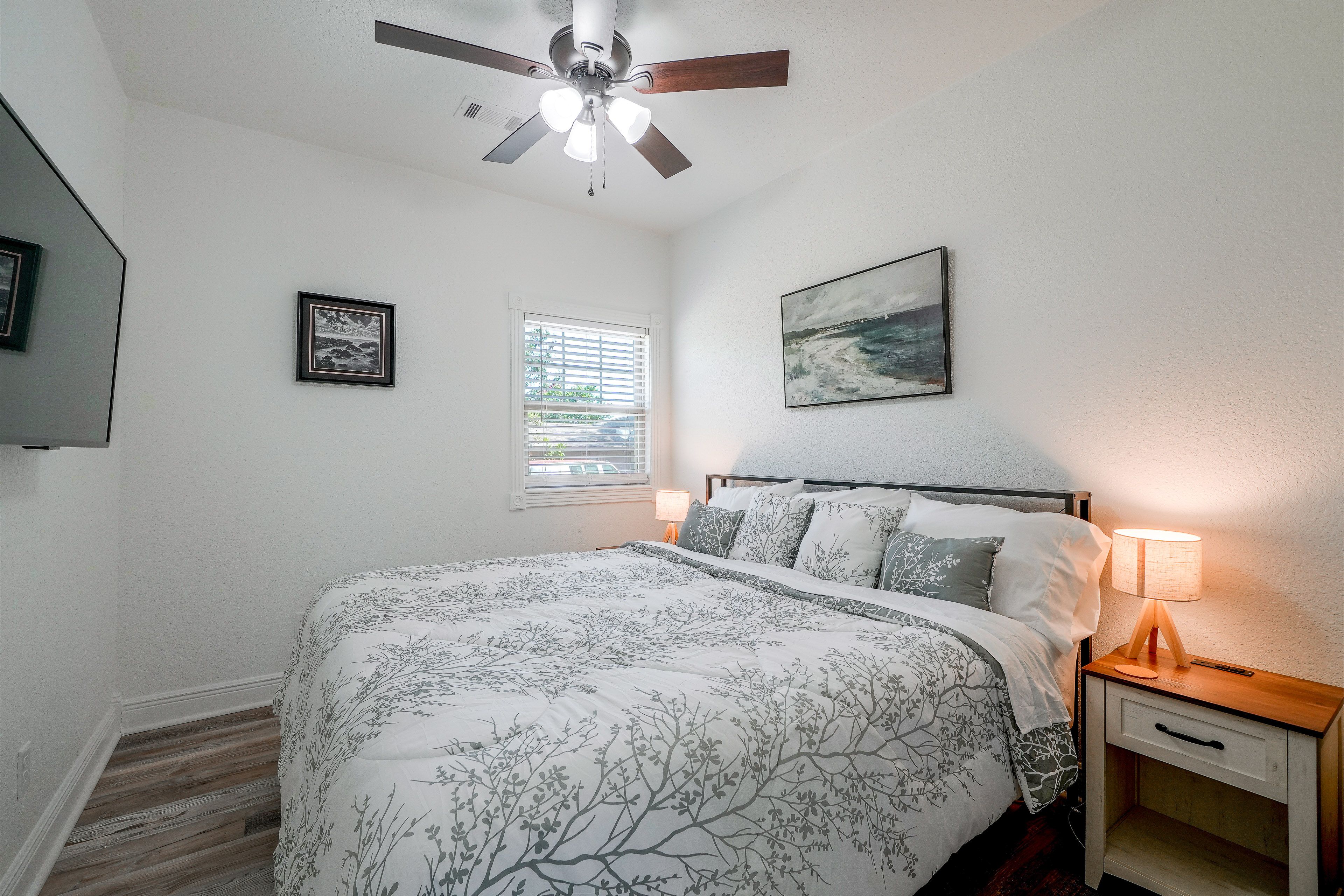 Bedroom 3 | King Bed