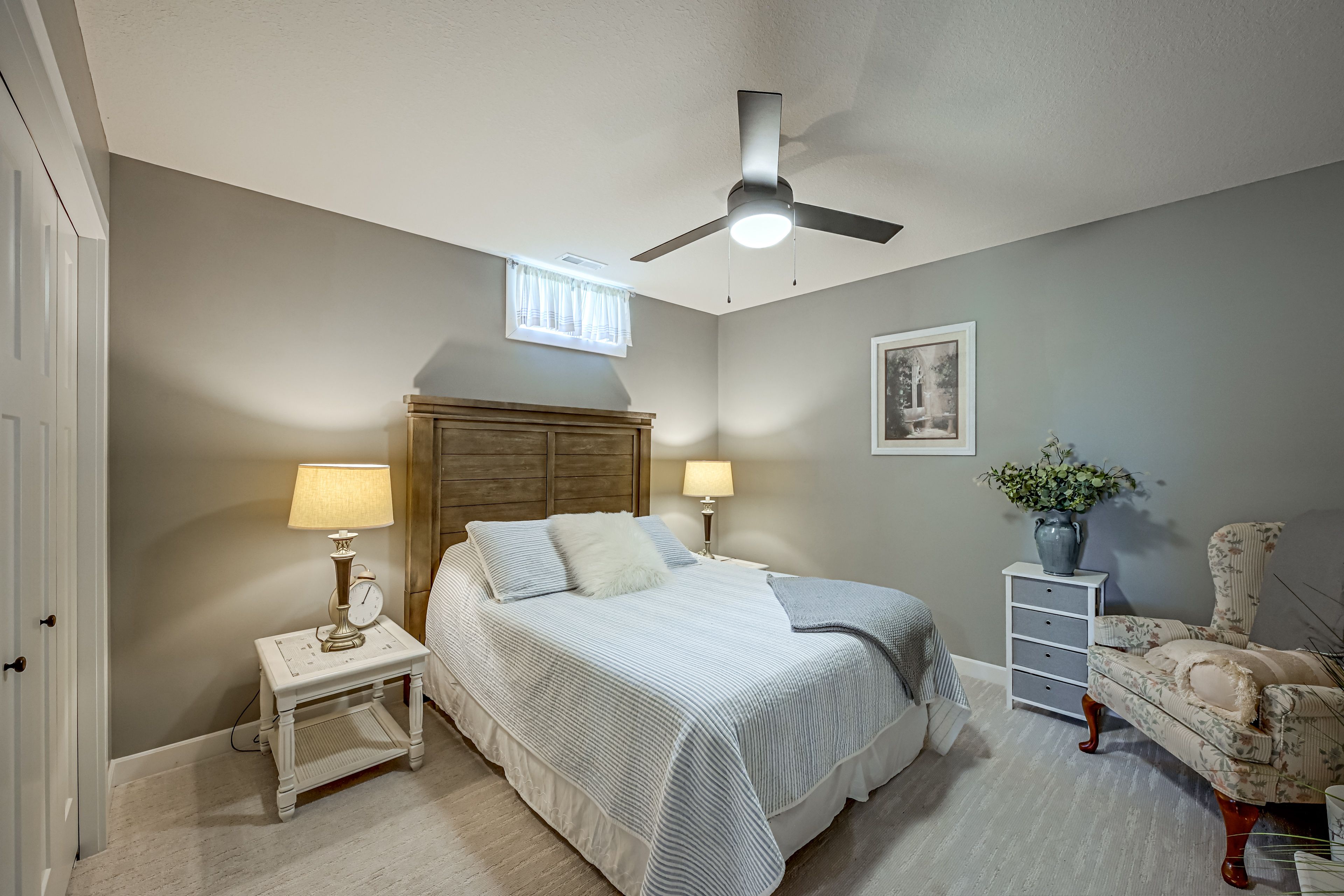 Bedroom 2 | Queen Bed