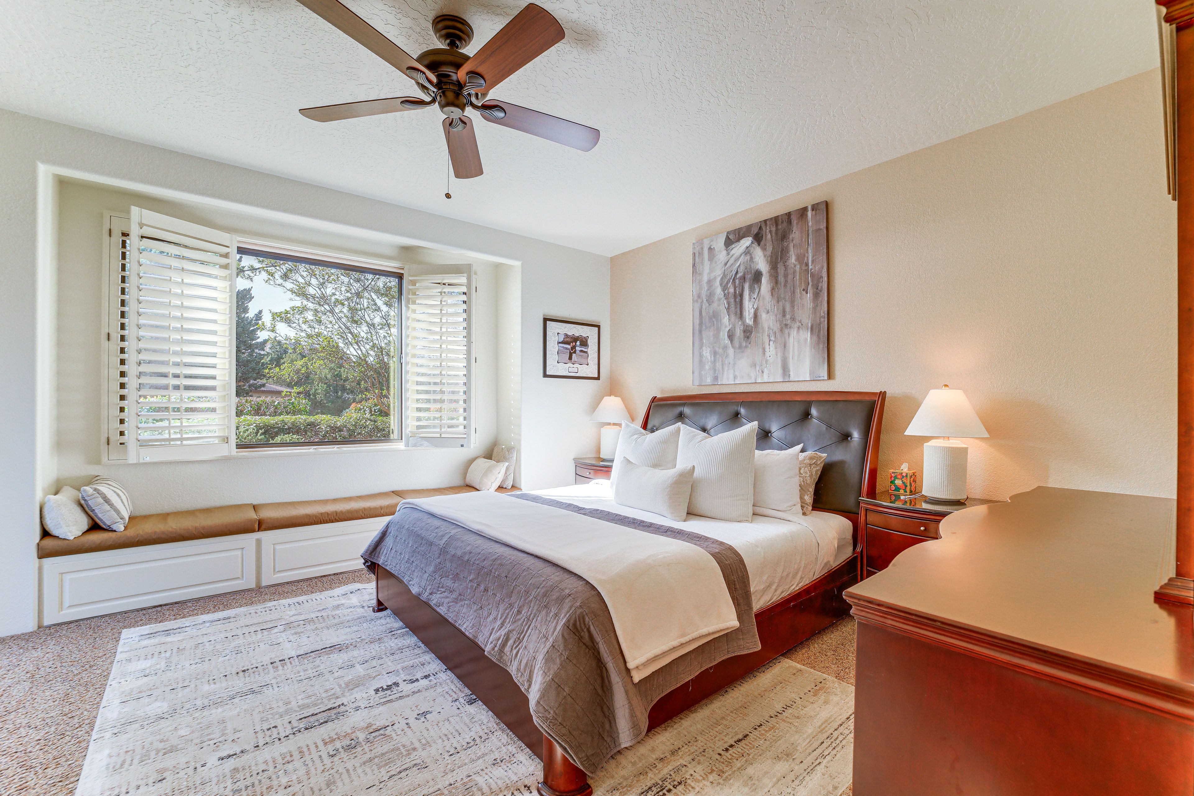 Bedroom 1 | King Bed
