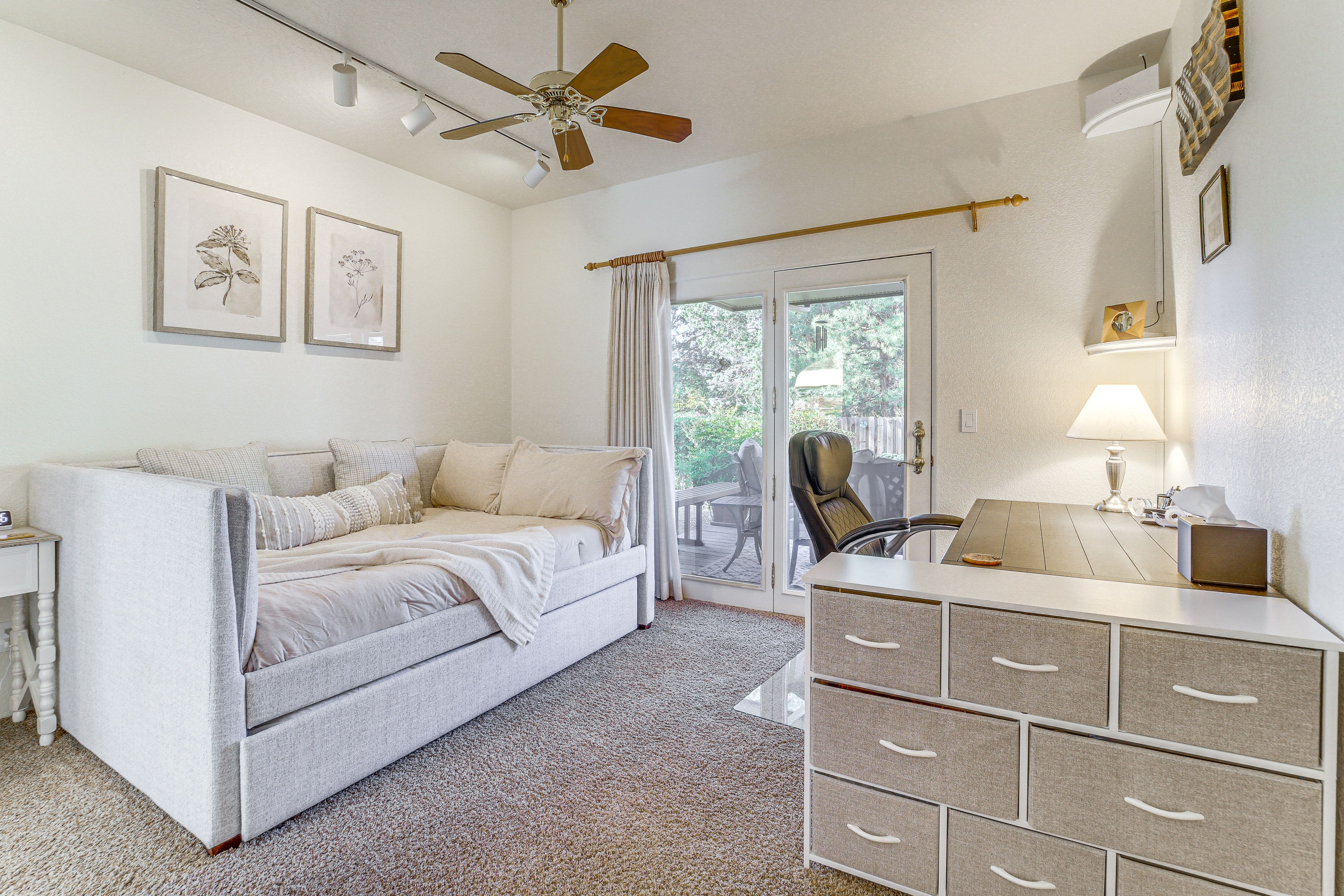 Bedroom 3 | Full Daybed w/ Twin Trundle Bed