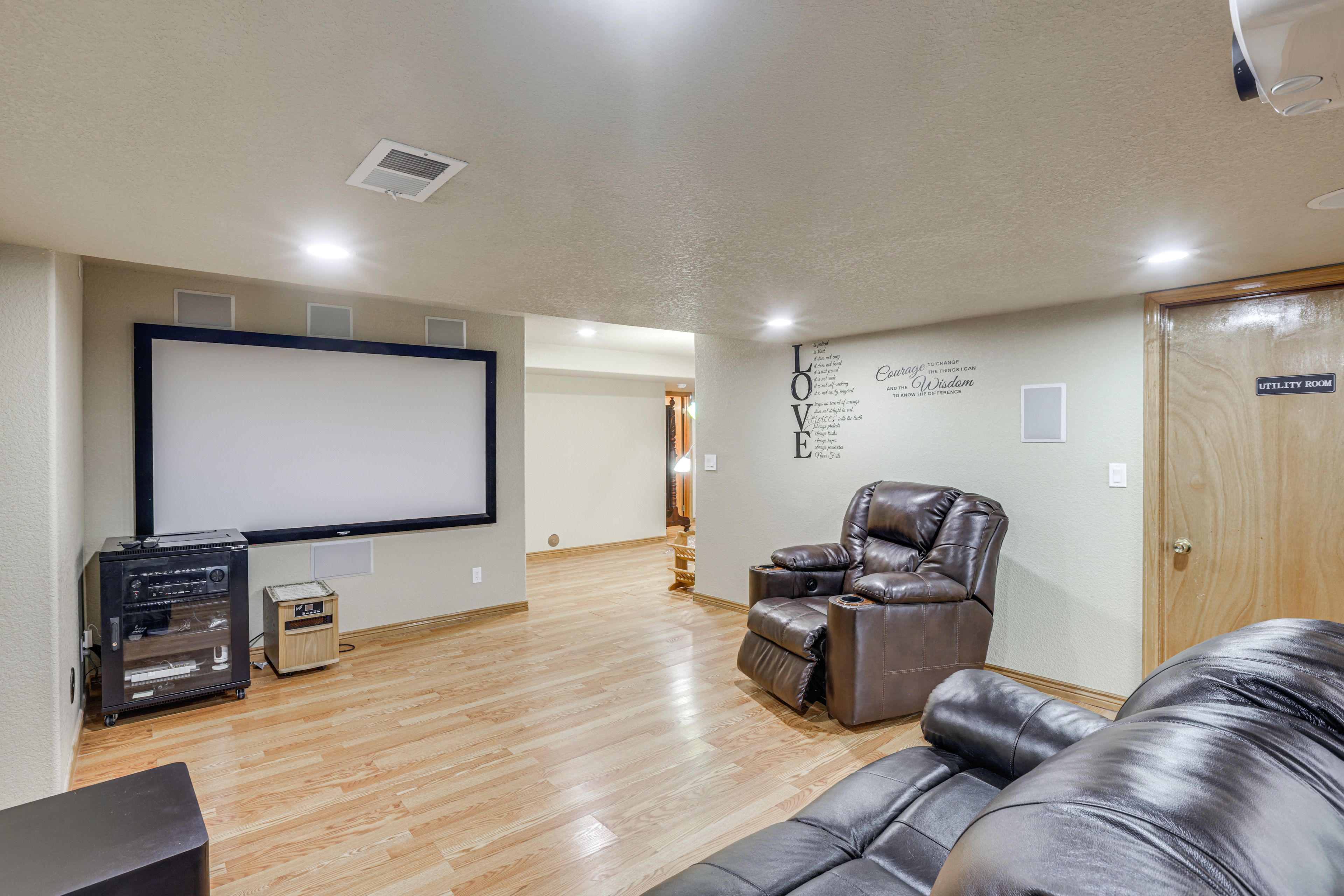 Movie Room w/ Projector Screen