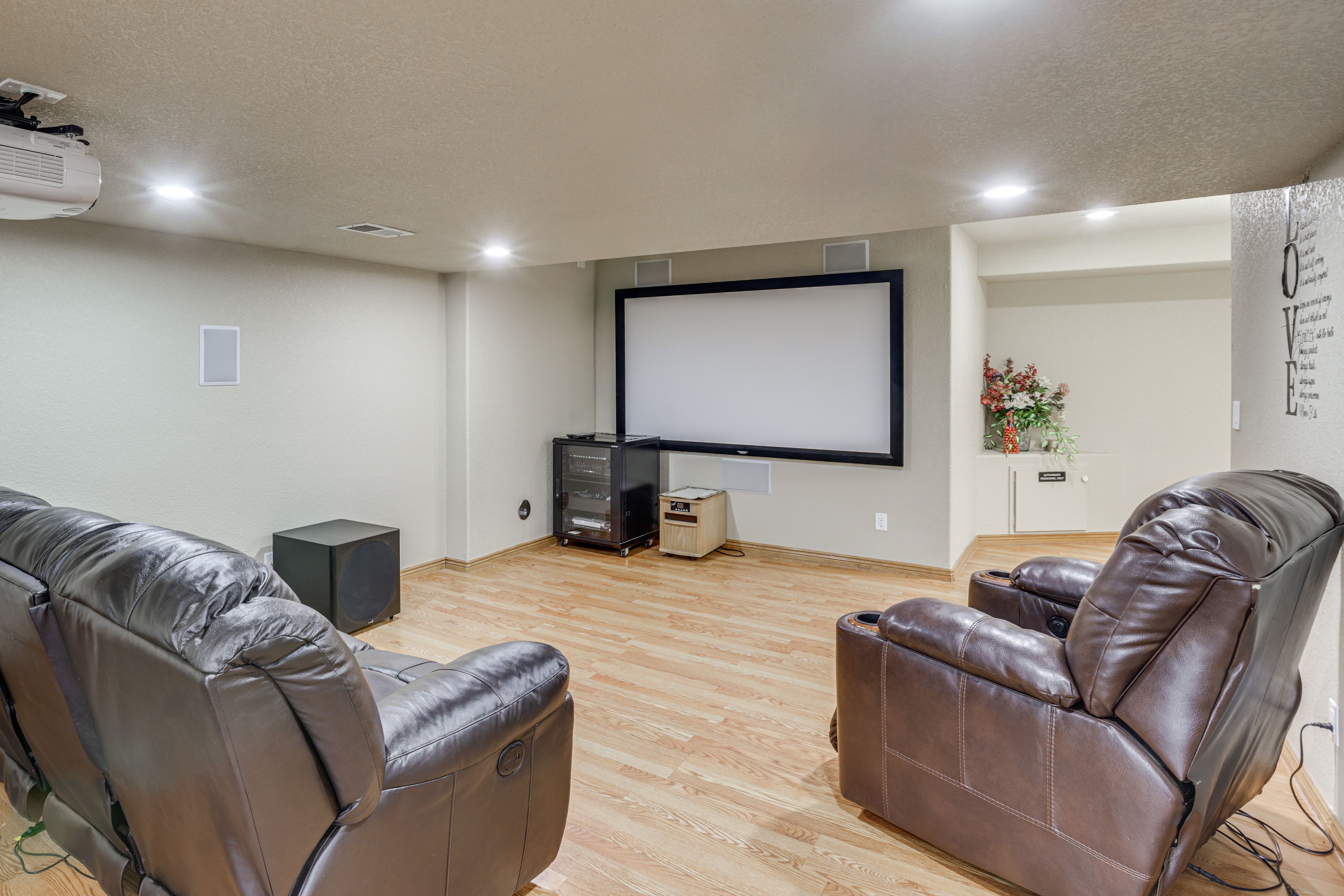 Property Interior | Single-Story Apartment