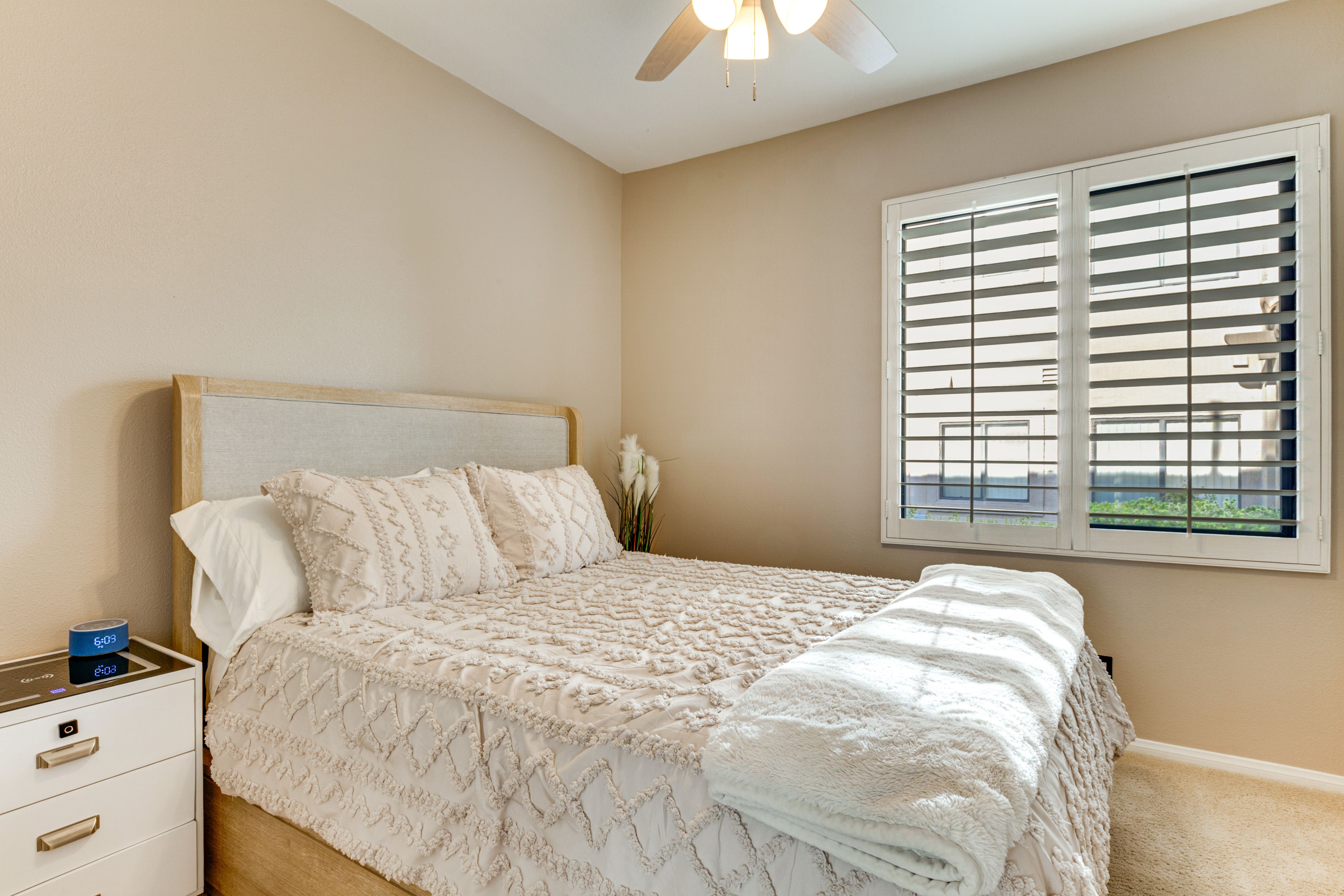 Bedroom 2 | Queen Bed