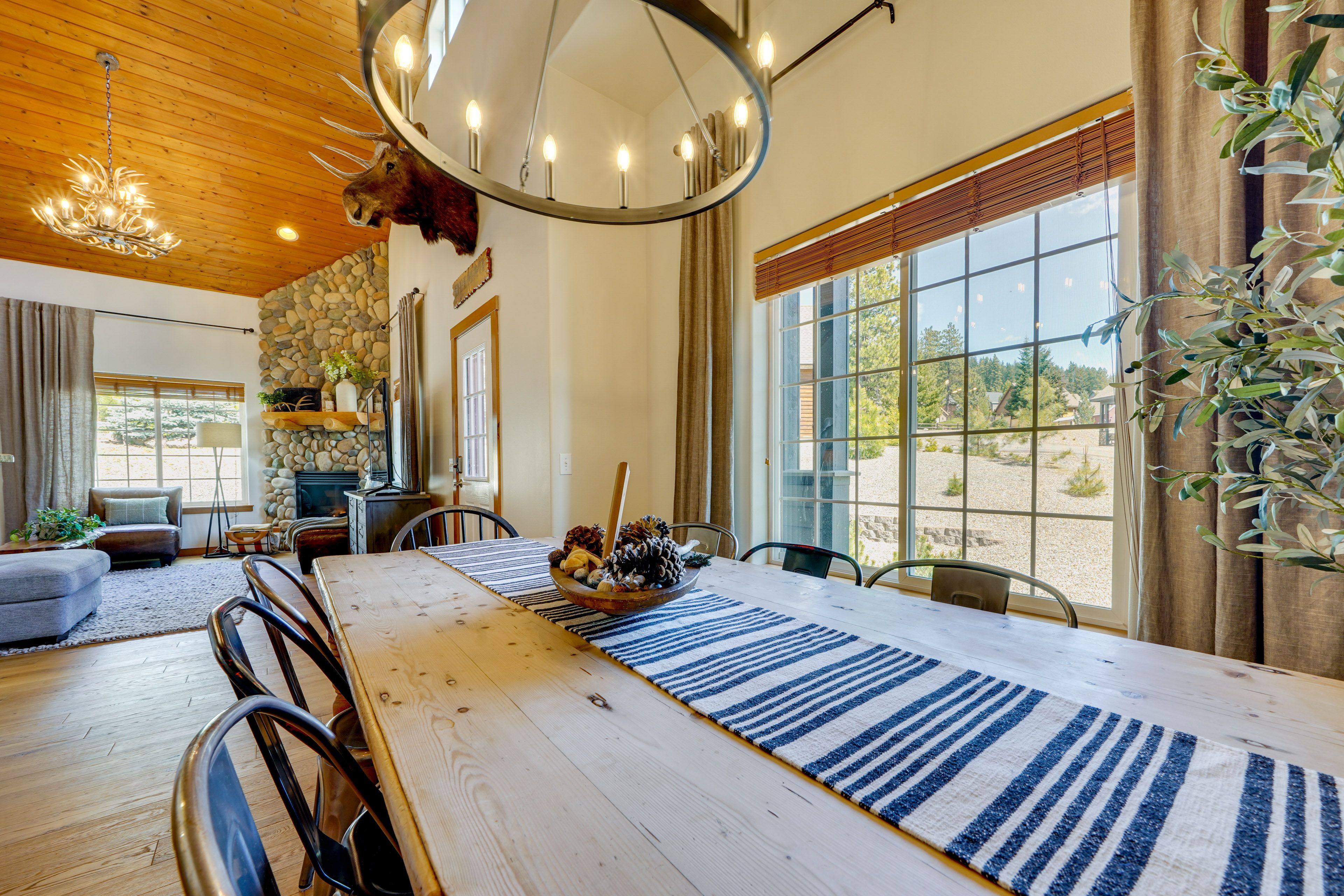 Dining Area | 1st Floor