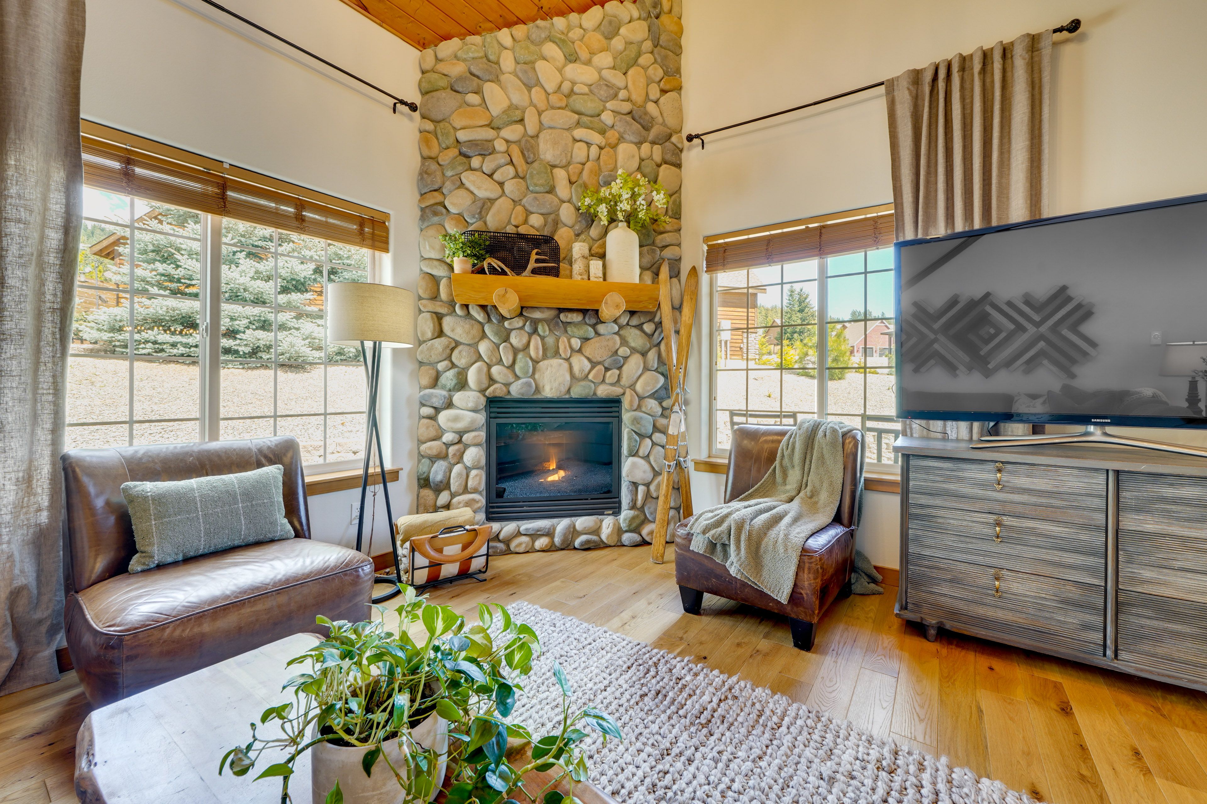 Living Room | 1st Floor