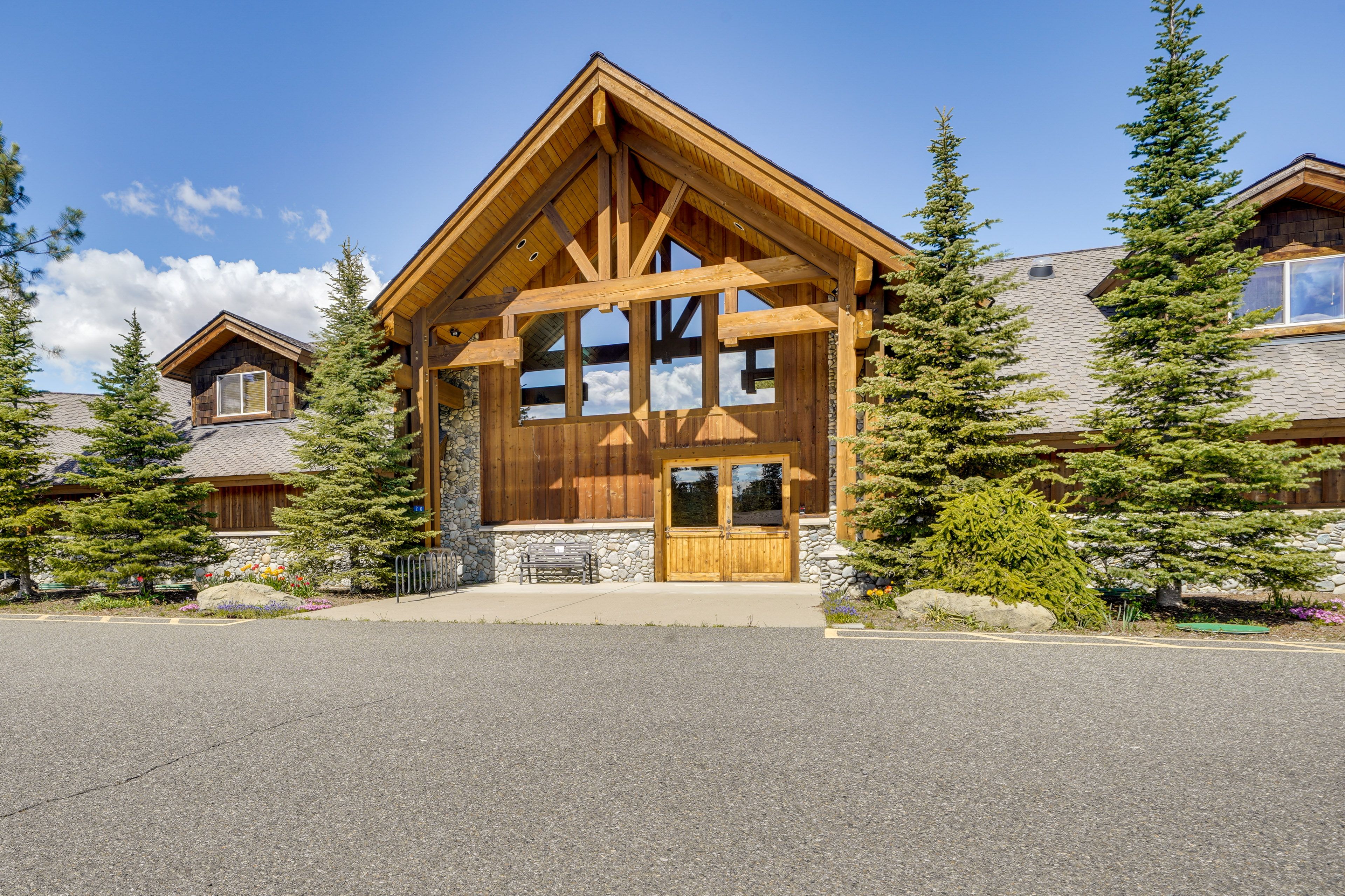 Roslyn Ridge | Community Amenities
