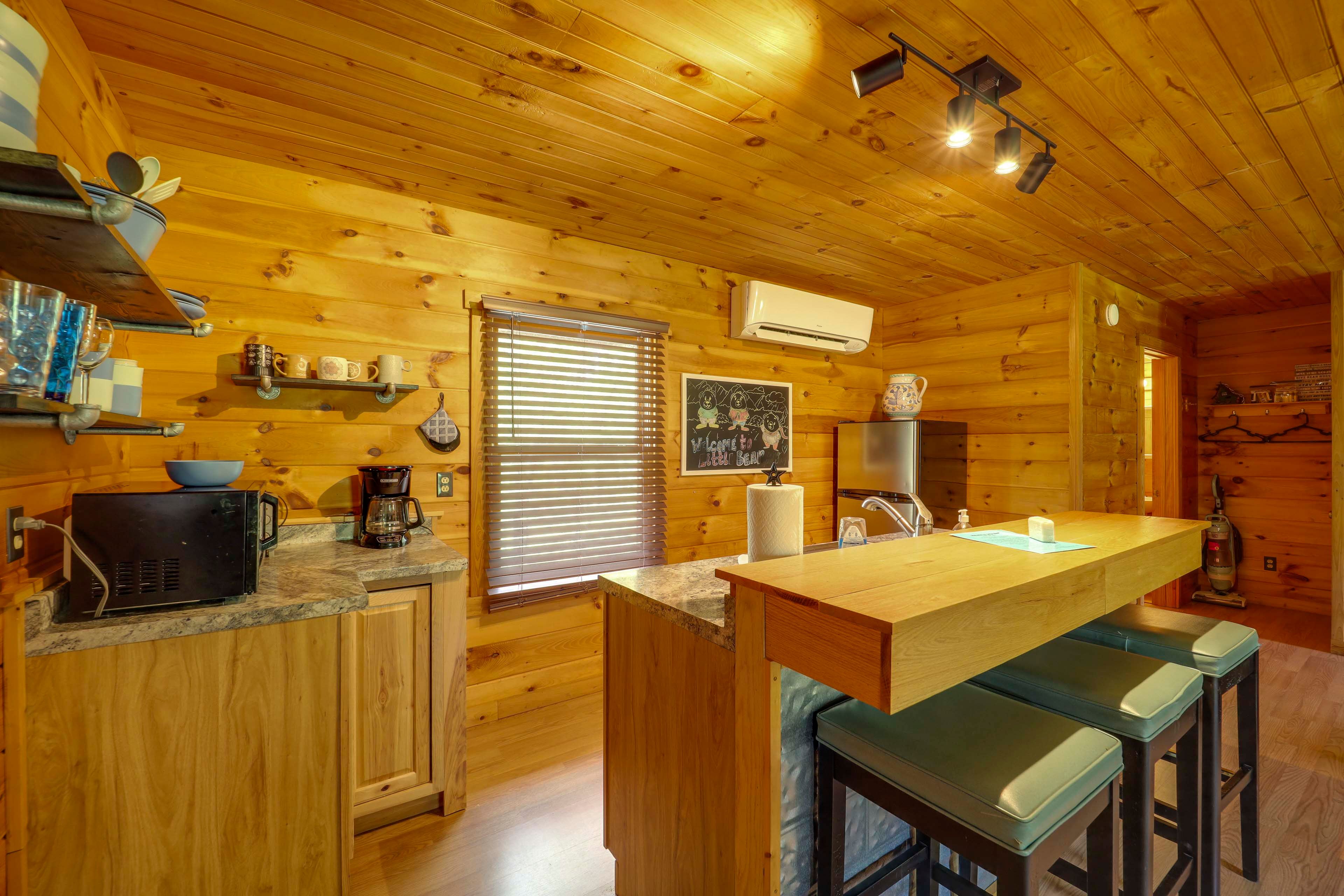 Kitchenette | Main Level