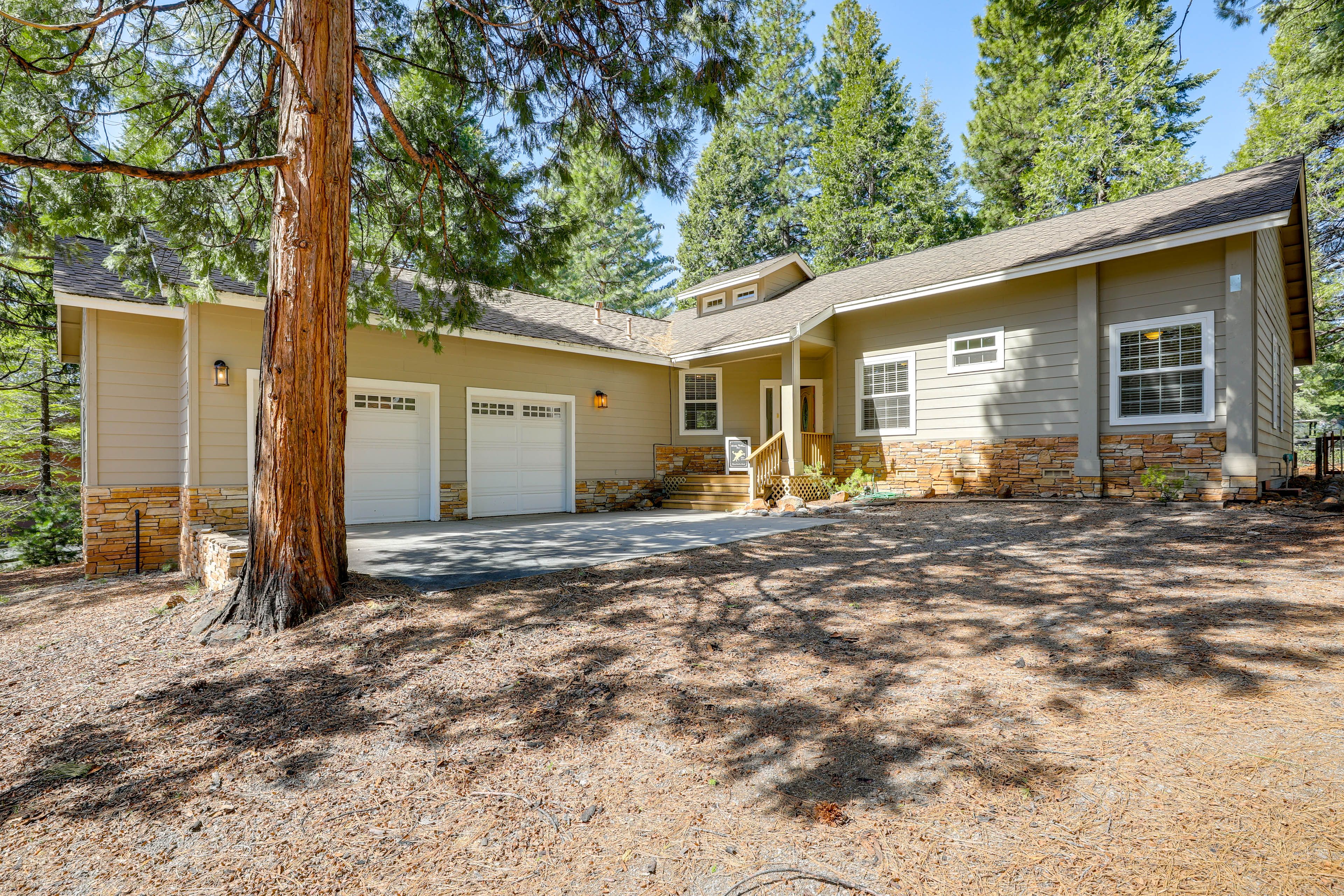 House Exterior | Driveway (4 Vehicles)
