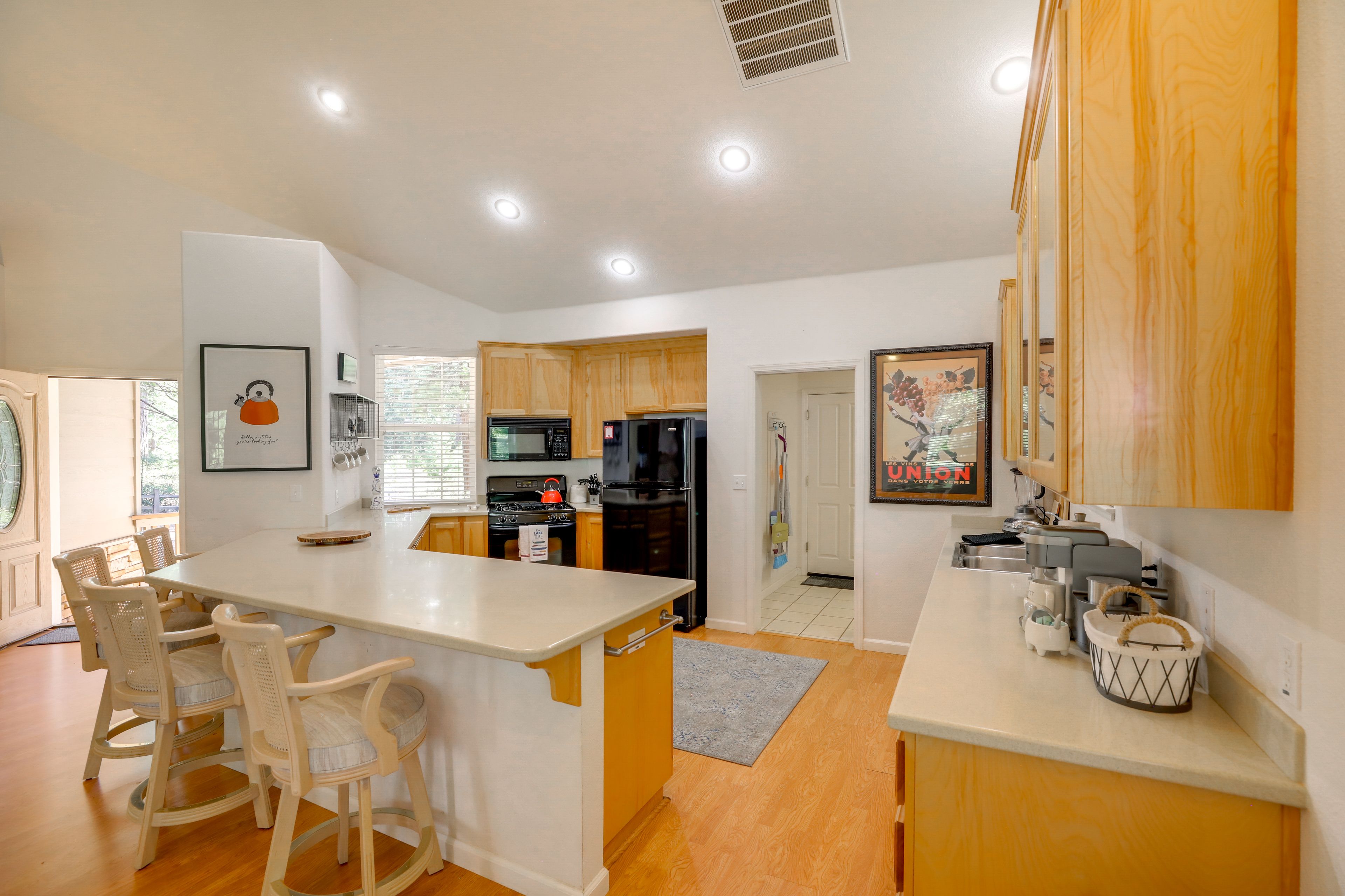 Kitchen | Dishwasher | Toaster