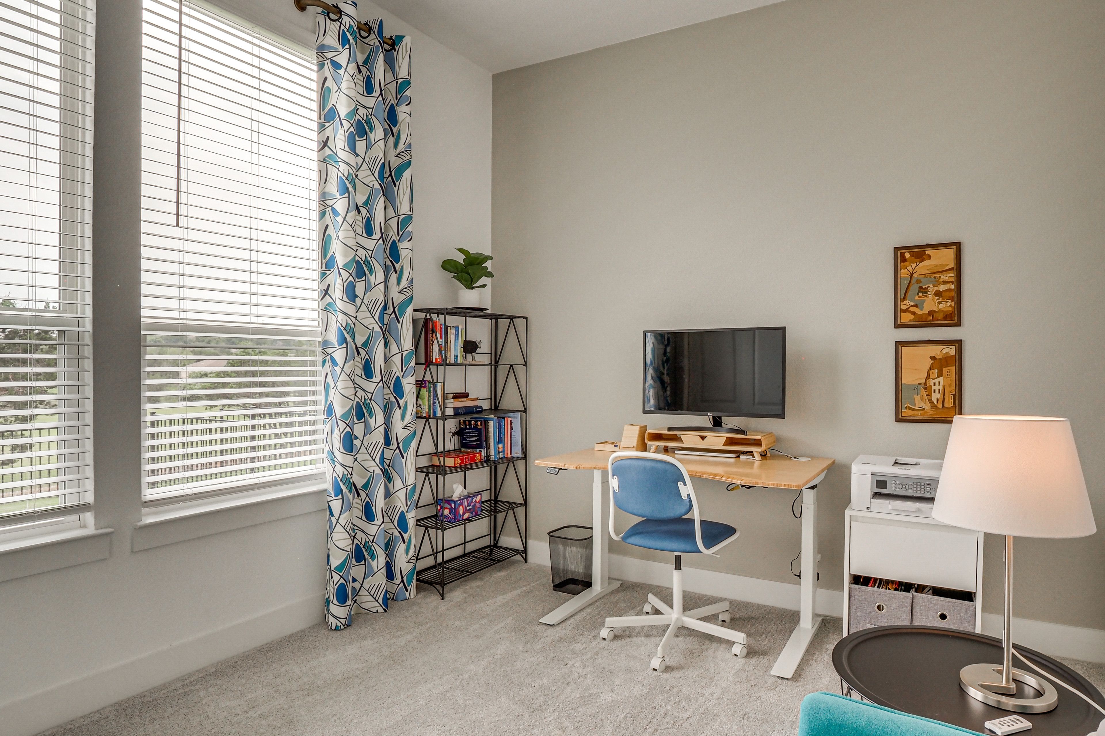 Office | Adjustable Desk