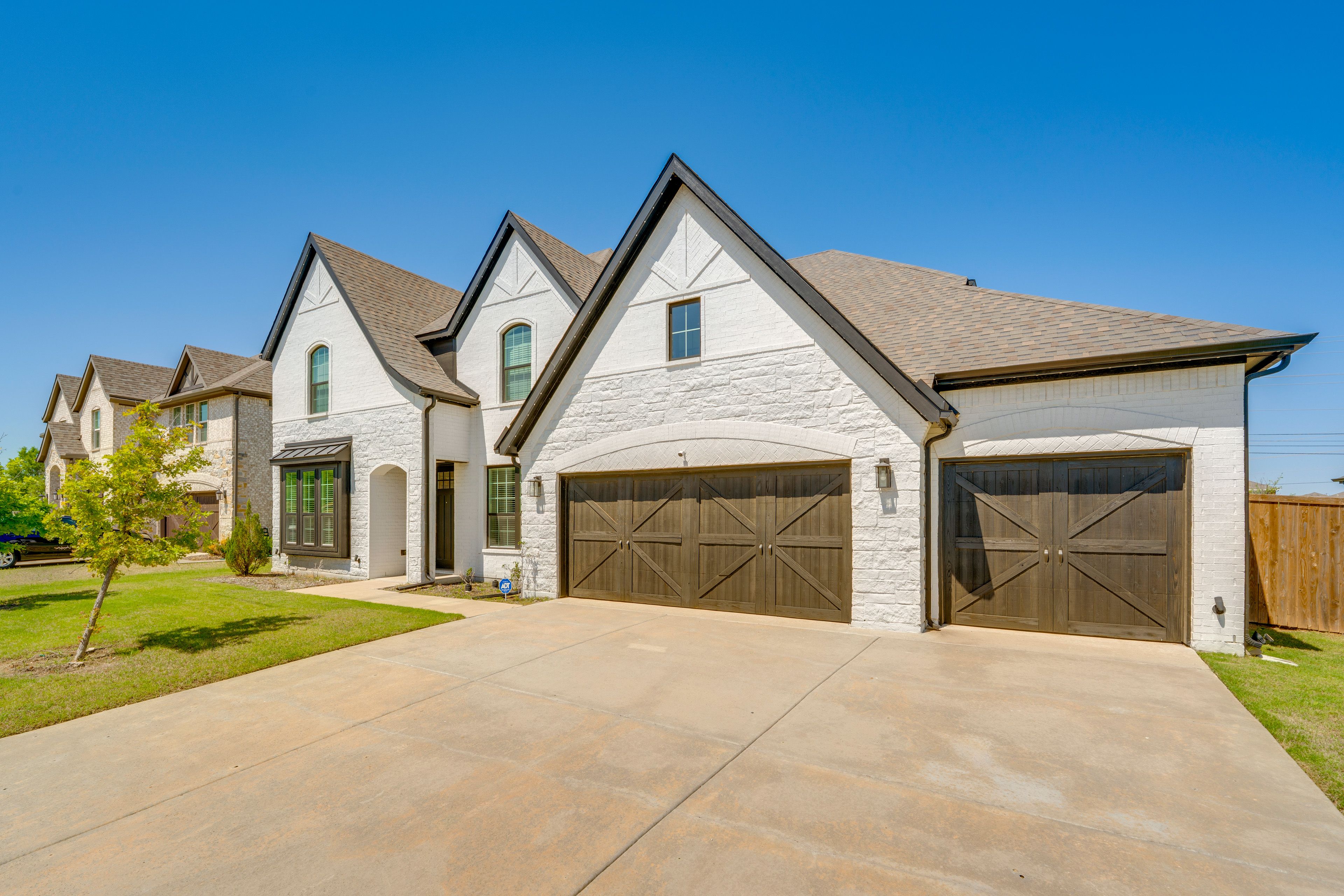 Driveway Parking | 3 Vehicles | No Garage Access | No Street Parking