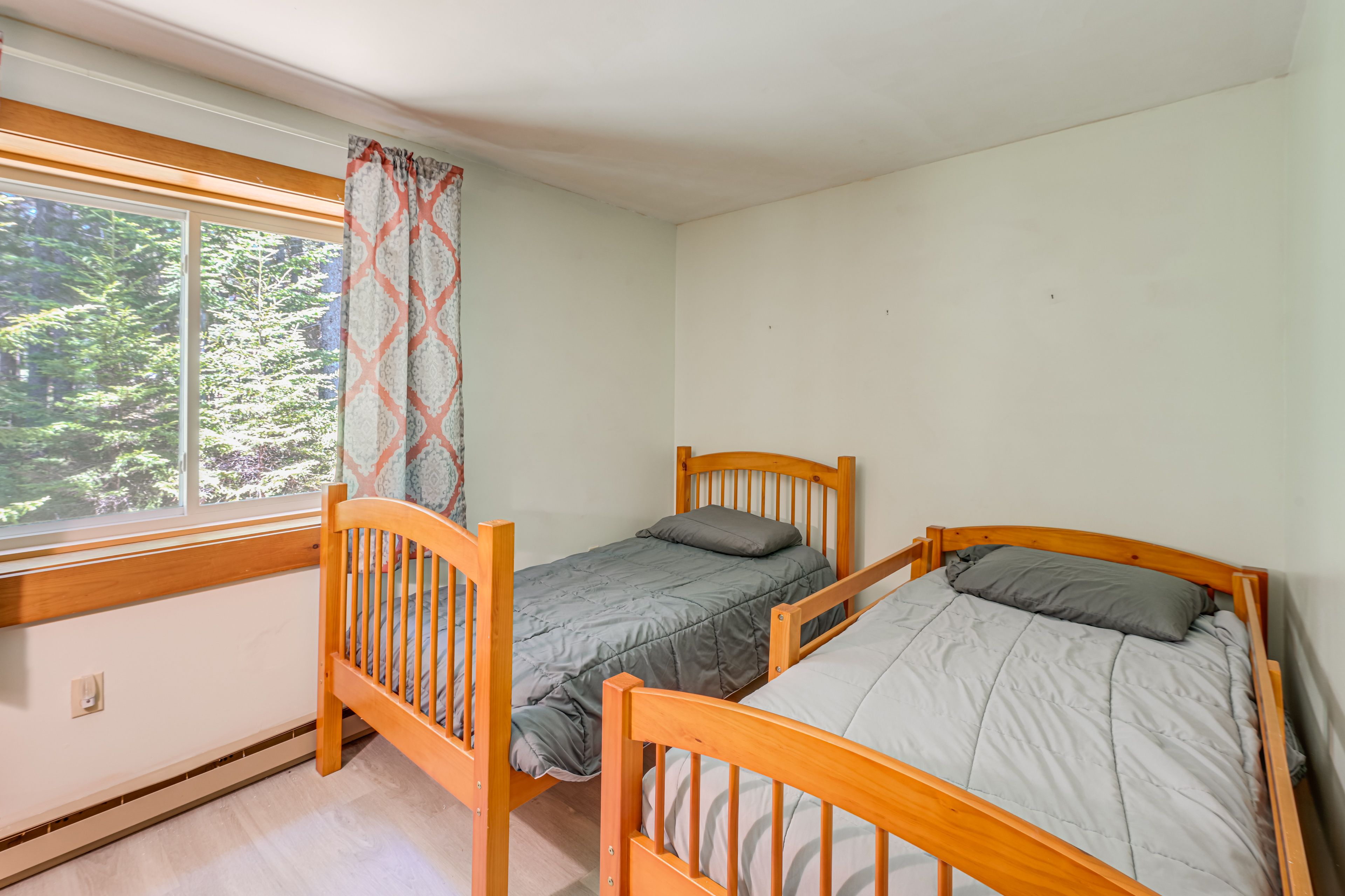Bedroom 3 | 2 Twin Beds