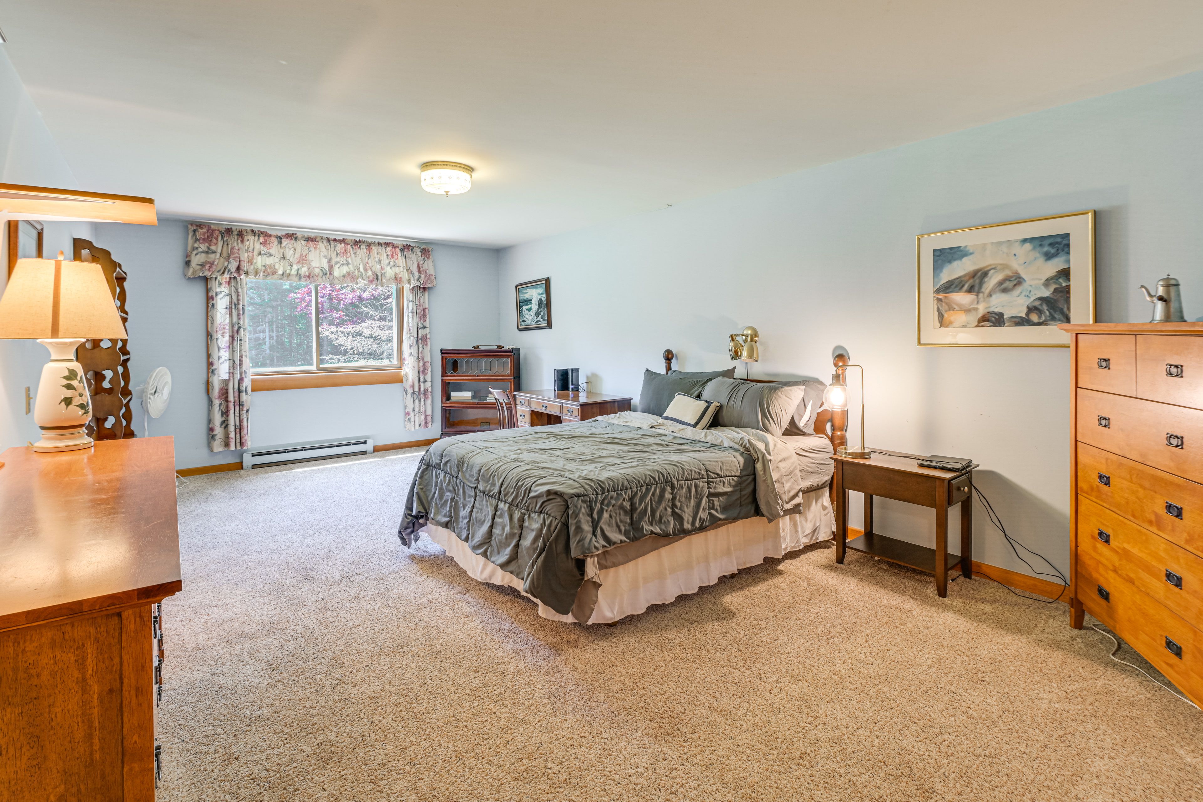 Bedroom 2 | Queen Bed