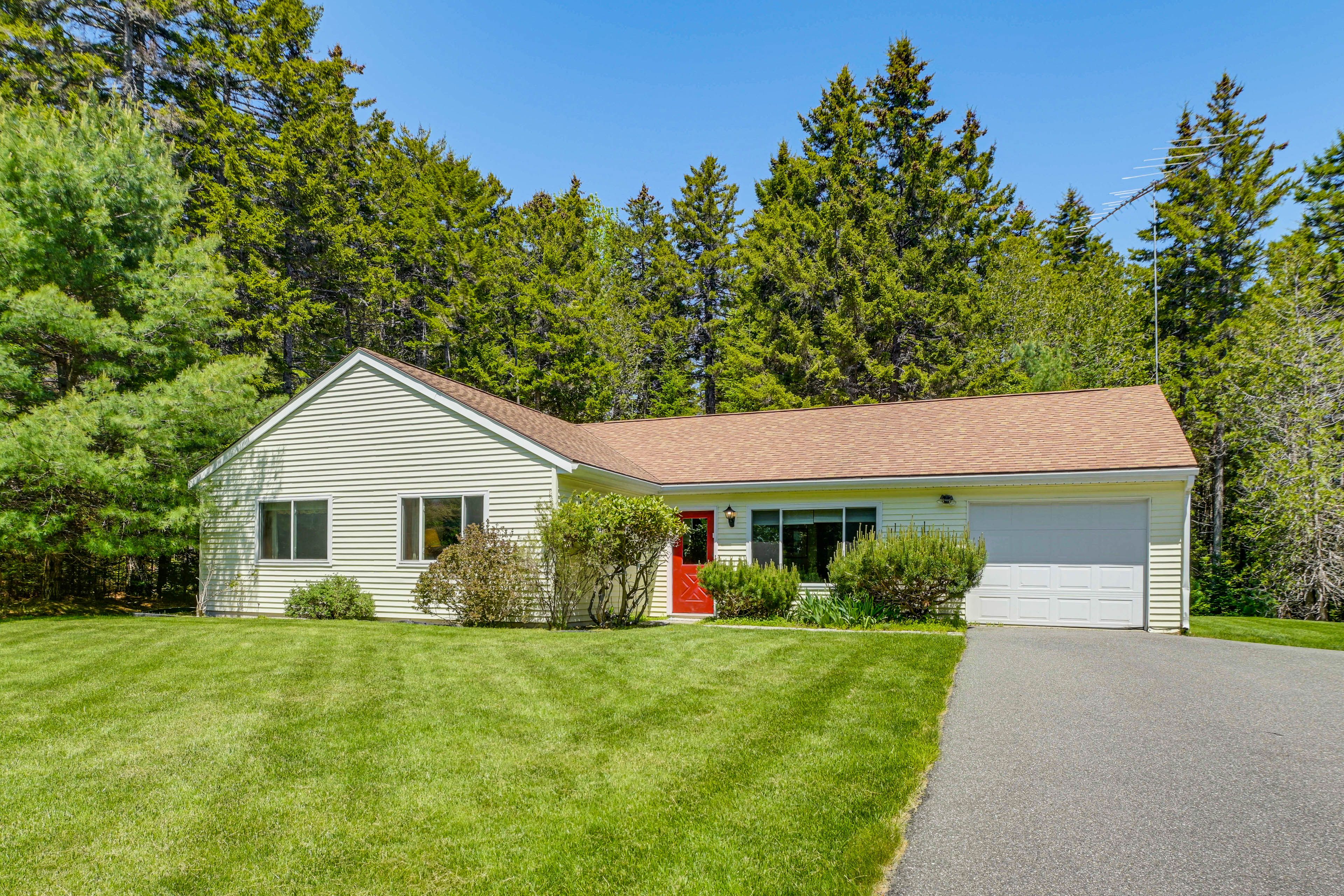 Southwest Harbor Vacation Rental | 3BR | 1BA | 1,506 Sq Ft