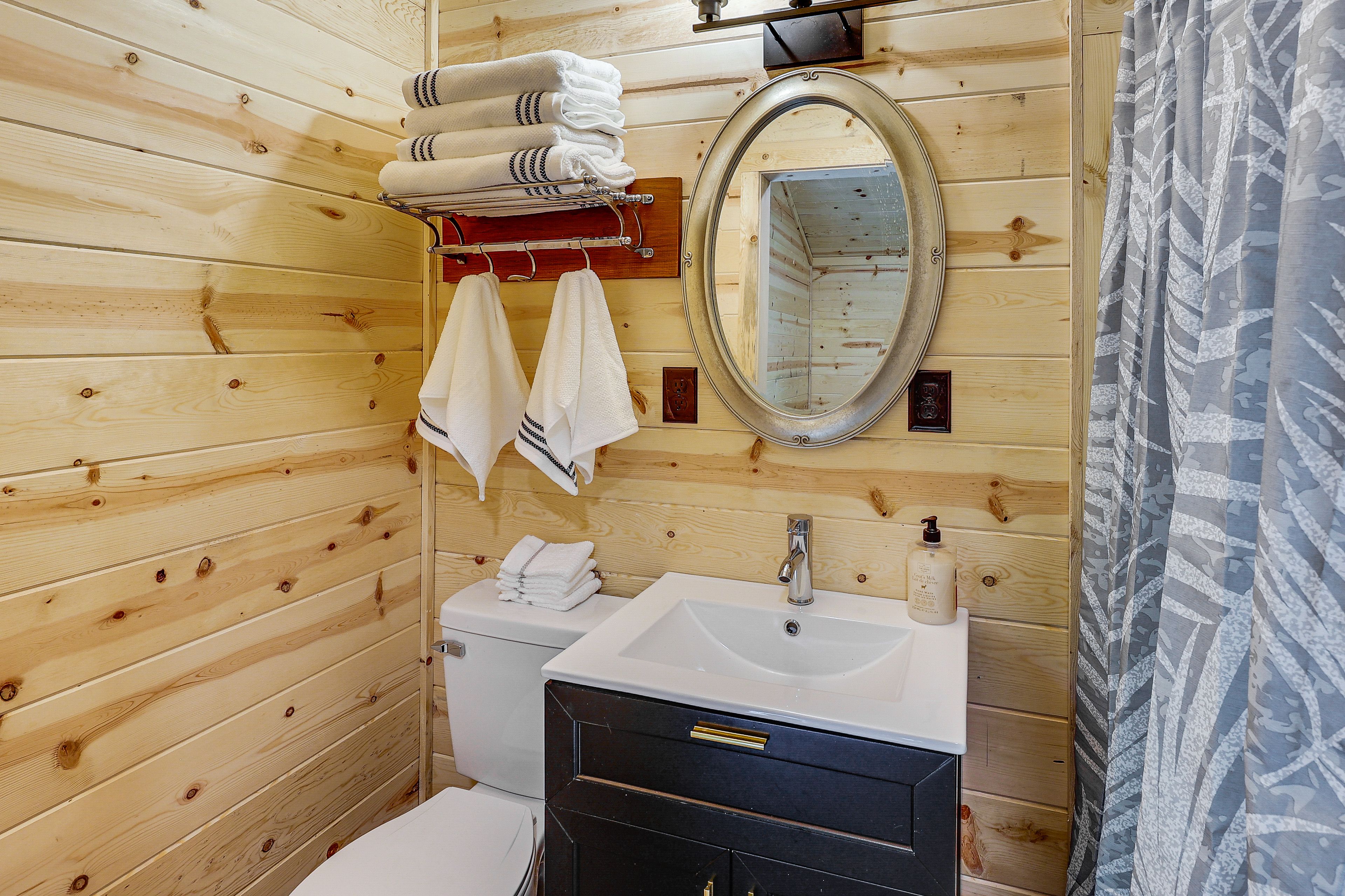 Bathroom | Bathtub/Shower