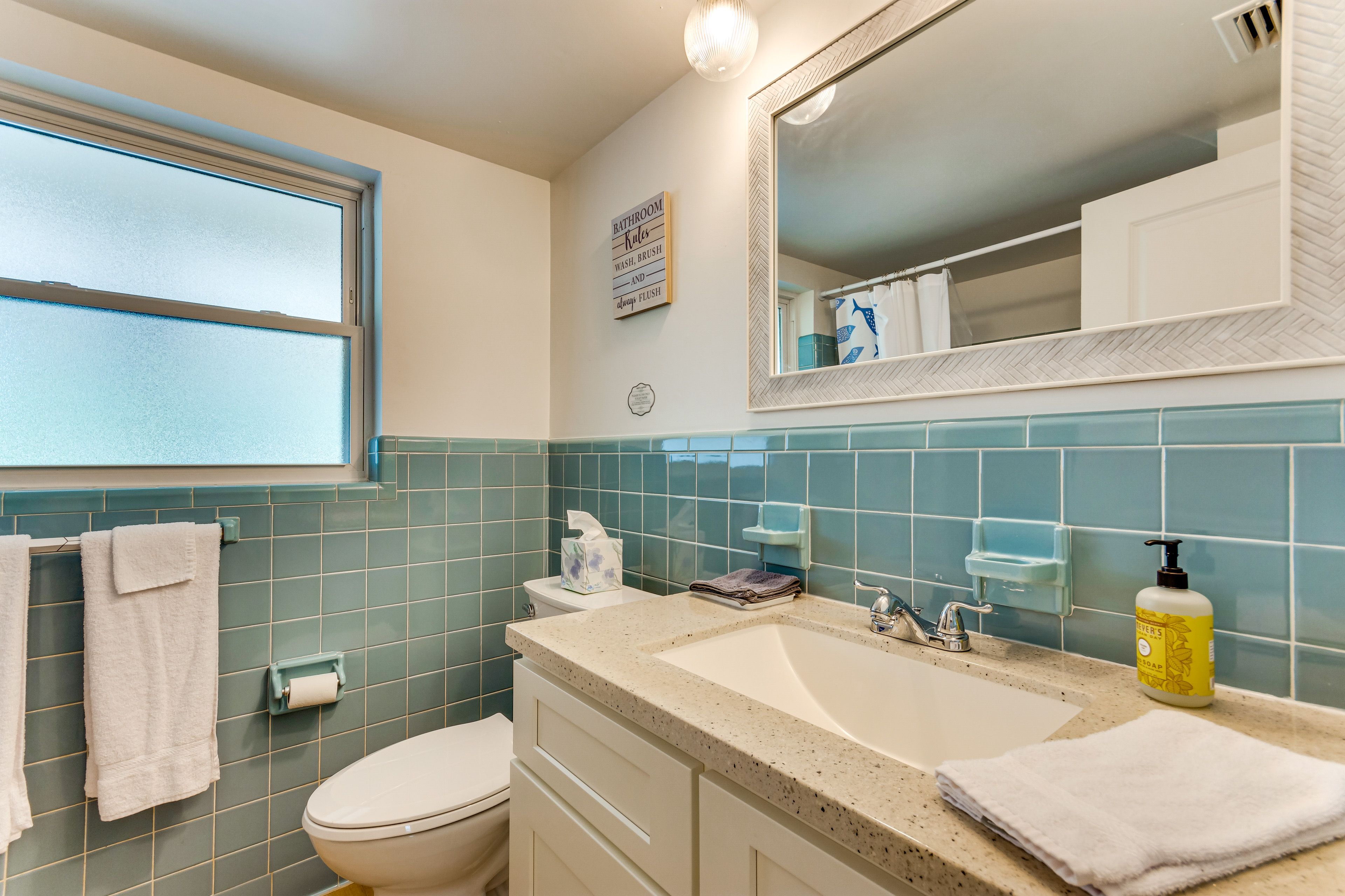 Full Bathroom