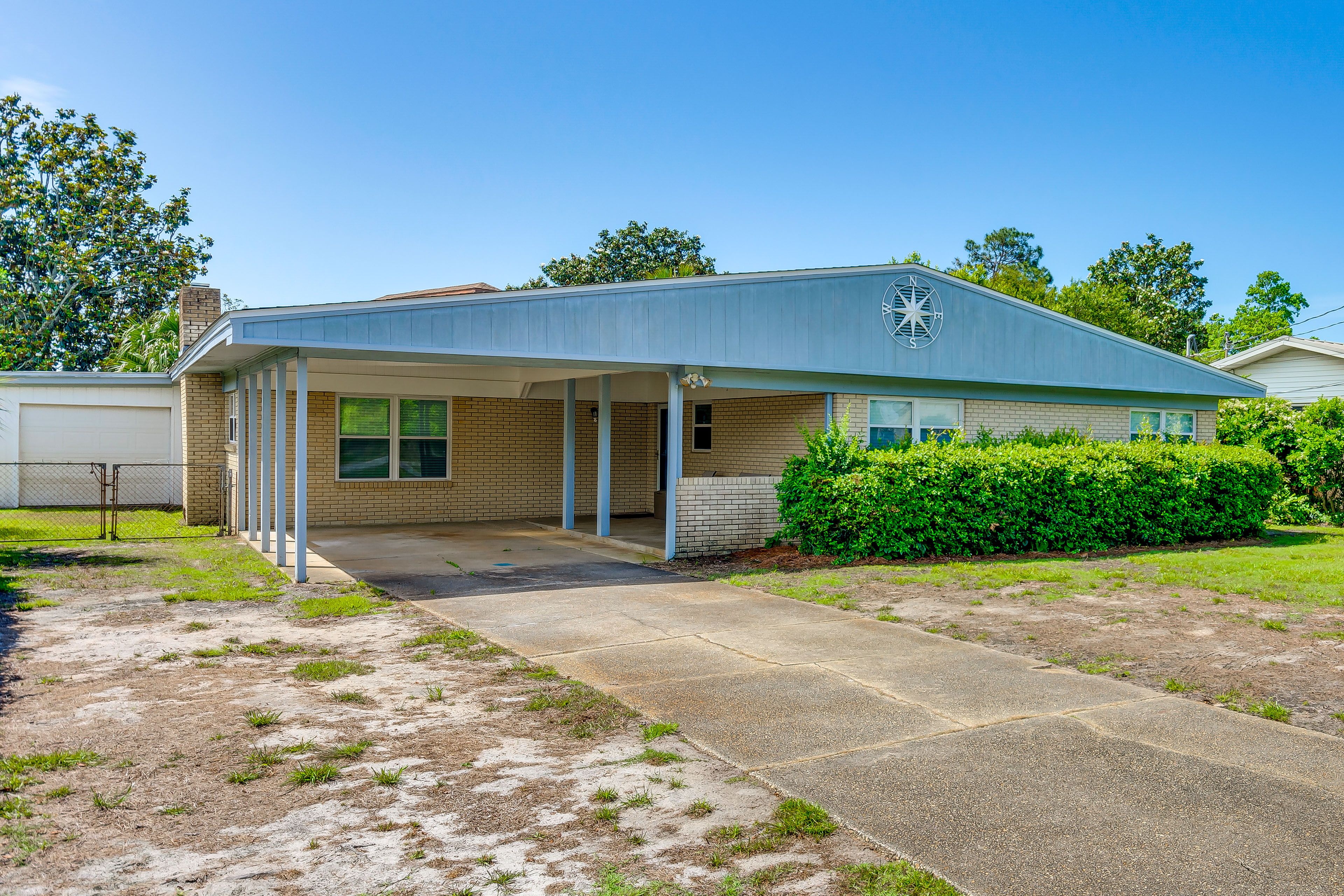 Parking | Carport (1 Vehicle) | Driveway (2 Vehicles)