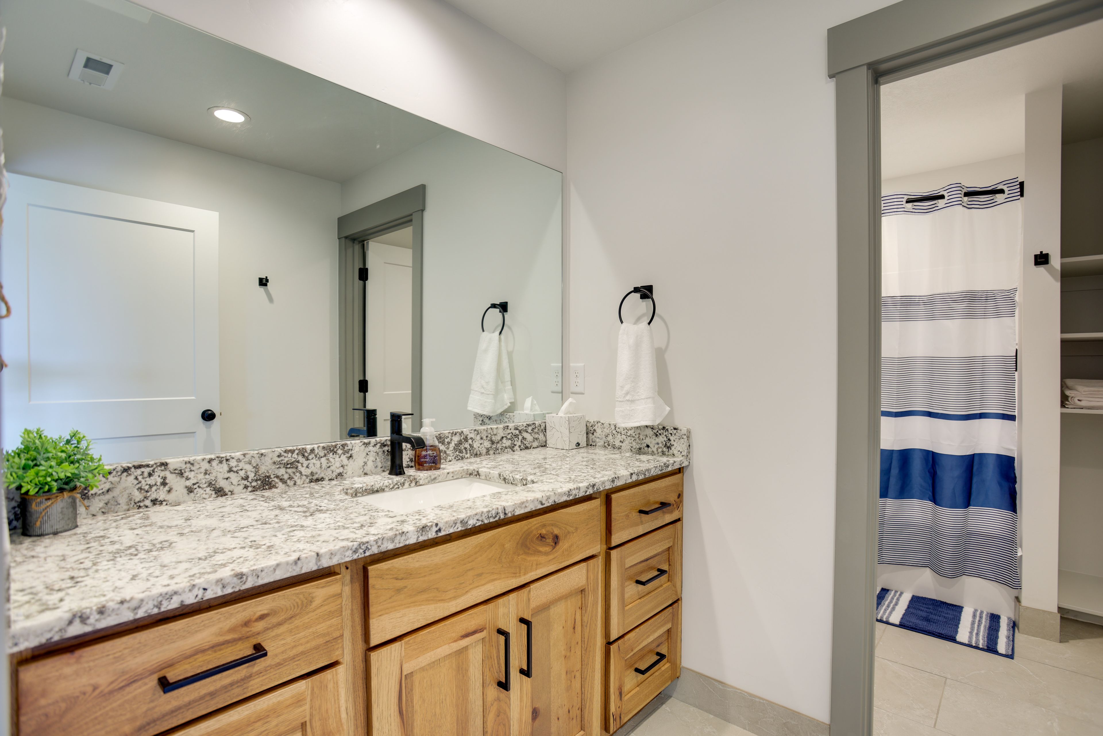 Full Bath | Lower Level