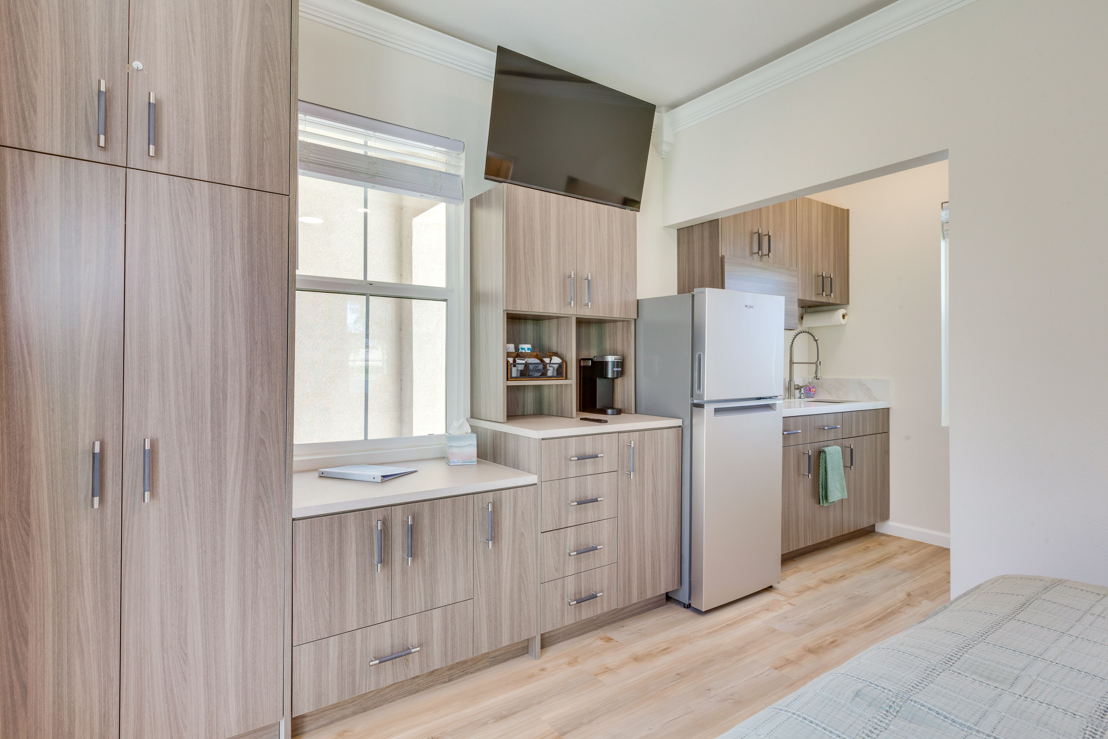 Interior | Kitchenette | Coffee Maker | Storage Space