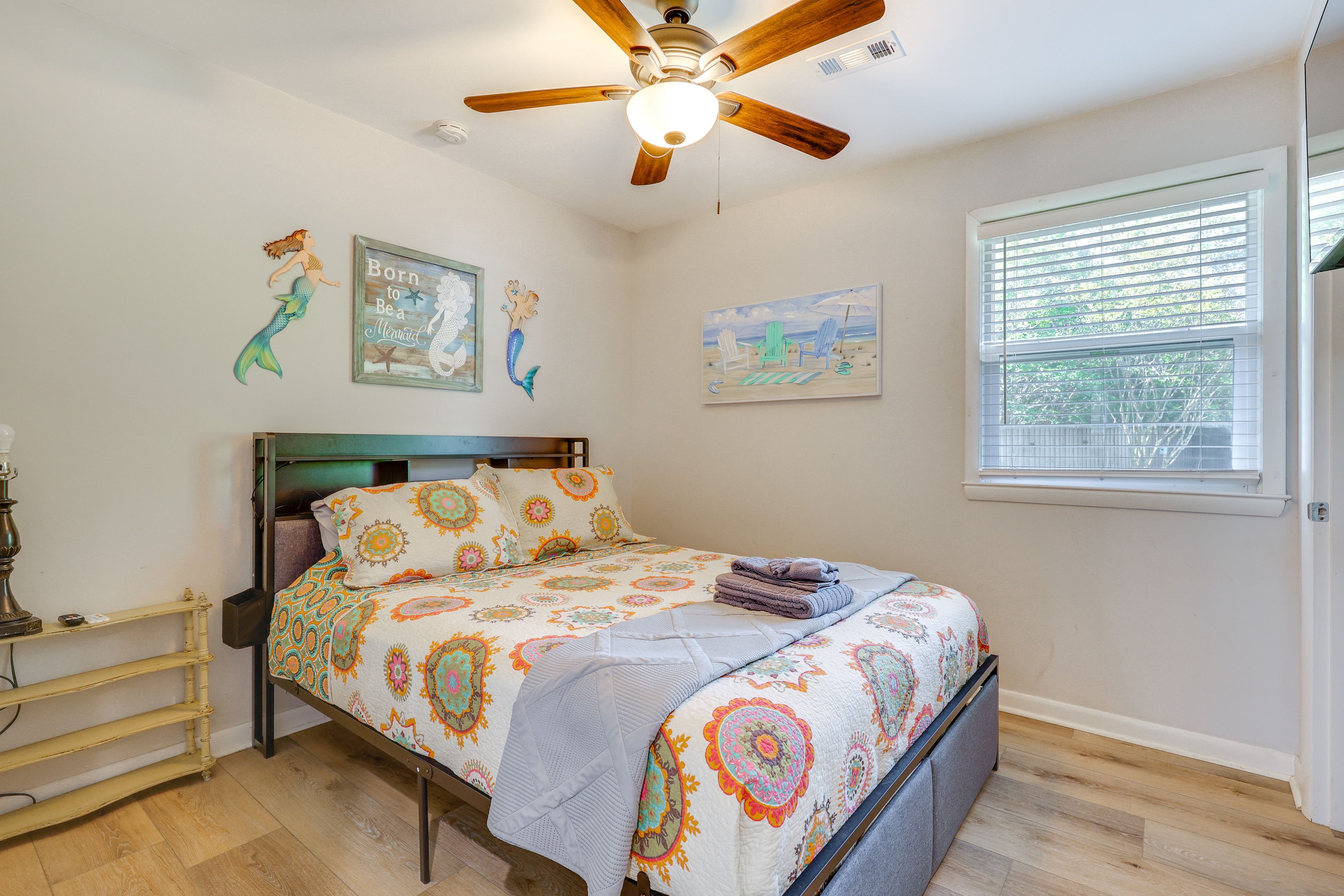 Bedroom 3 | Queen Bed