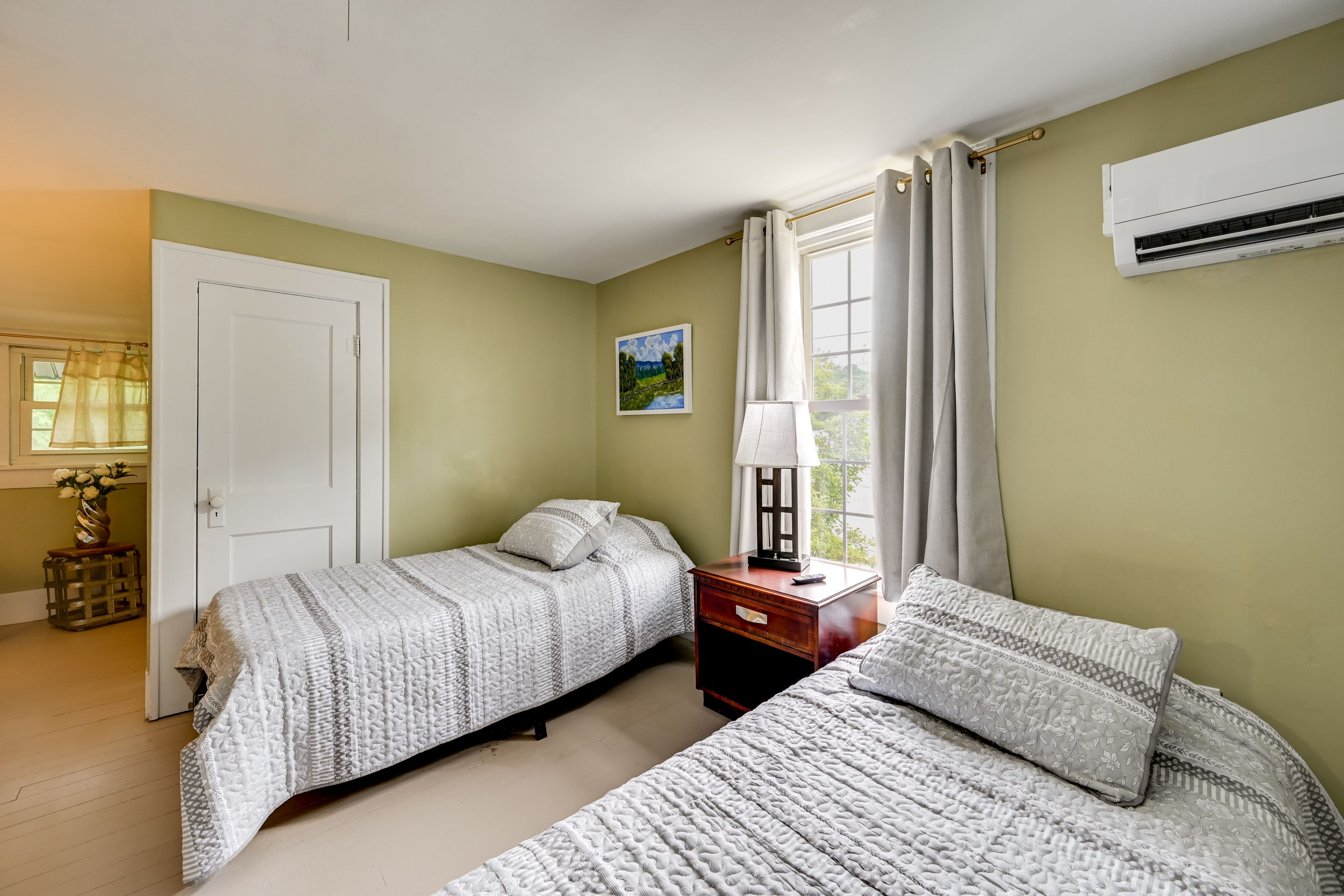 Bedroom 4 | 2 Twin Beds