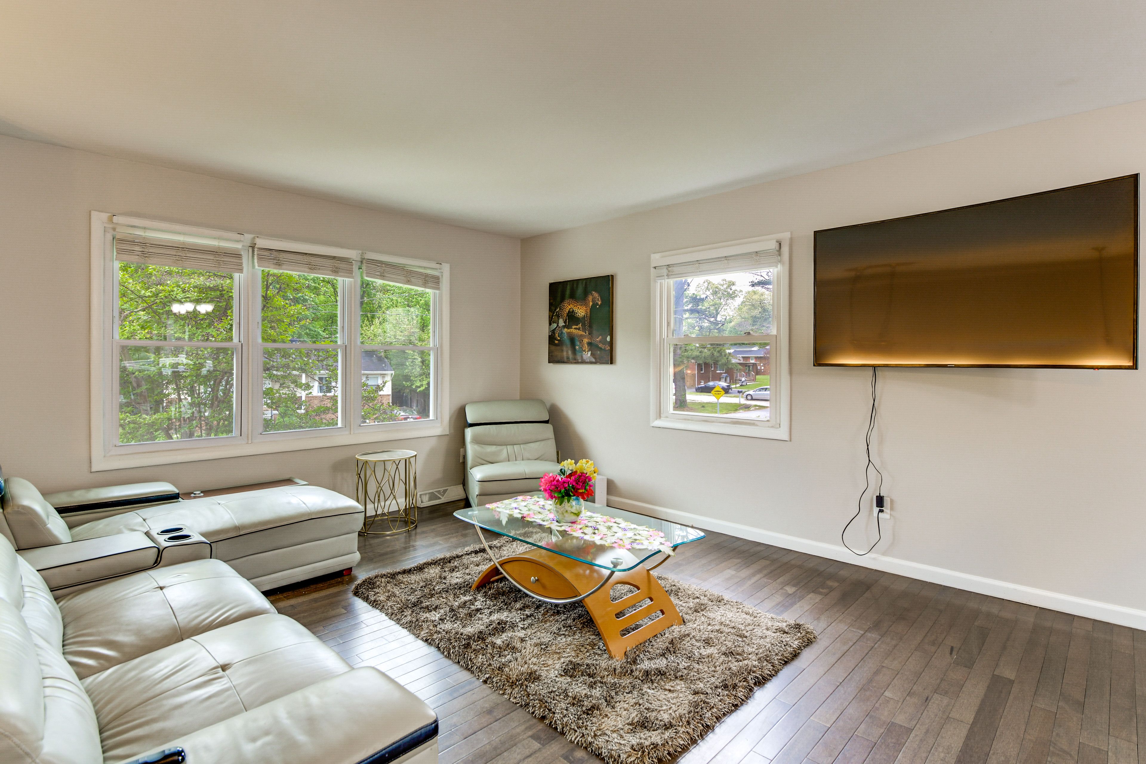Living Room | Main Level