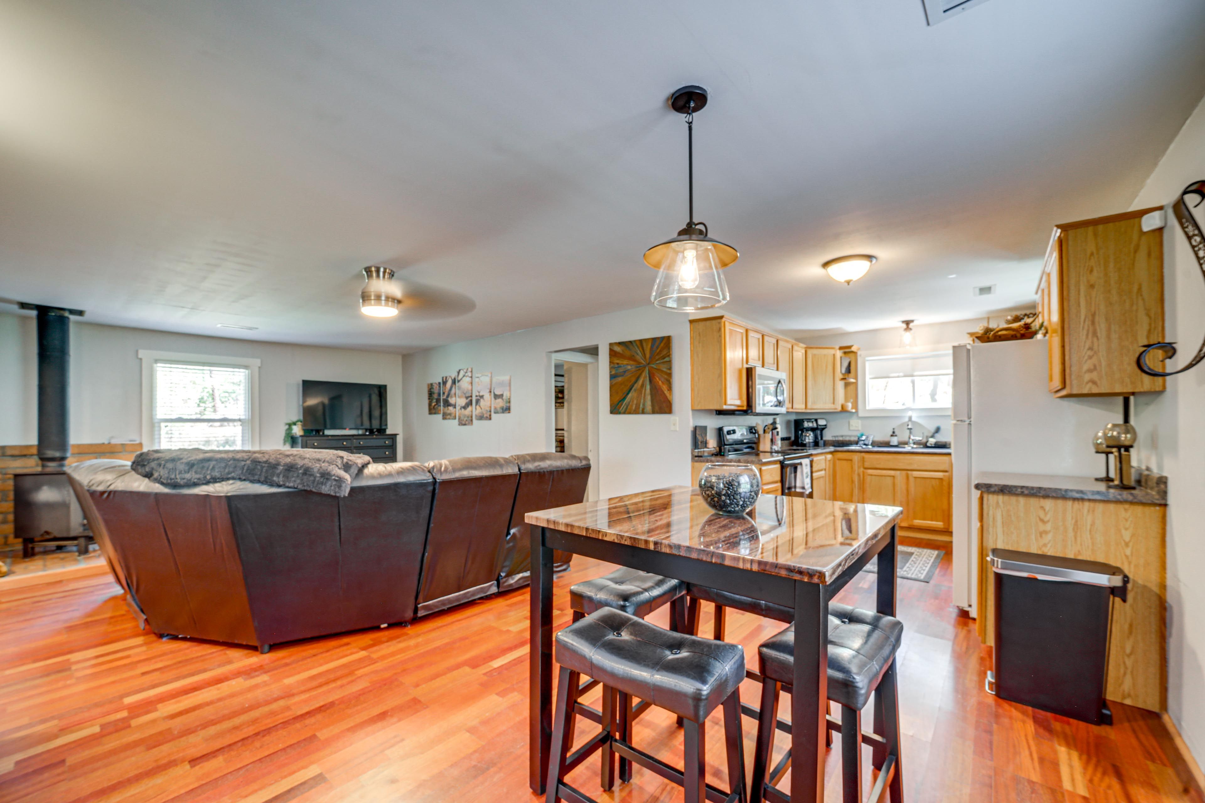 Dining Area | 1st Floor