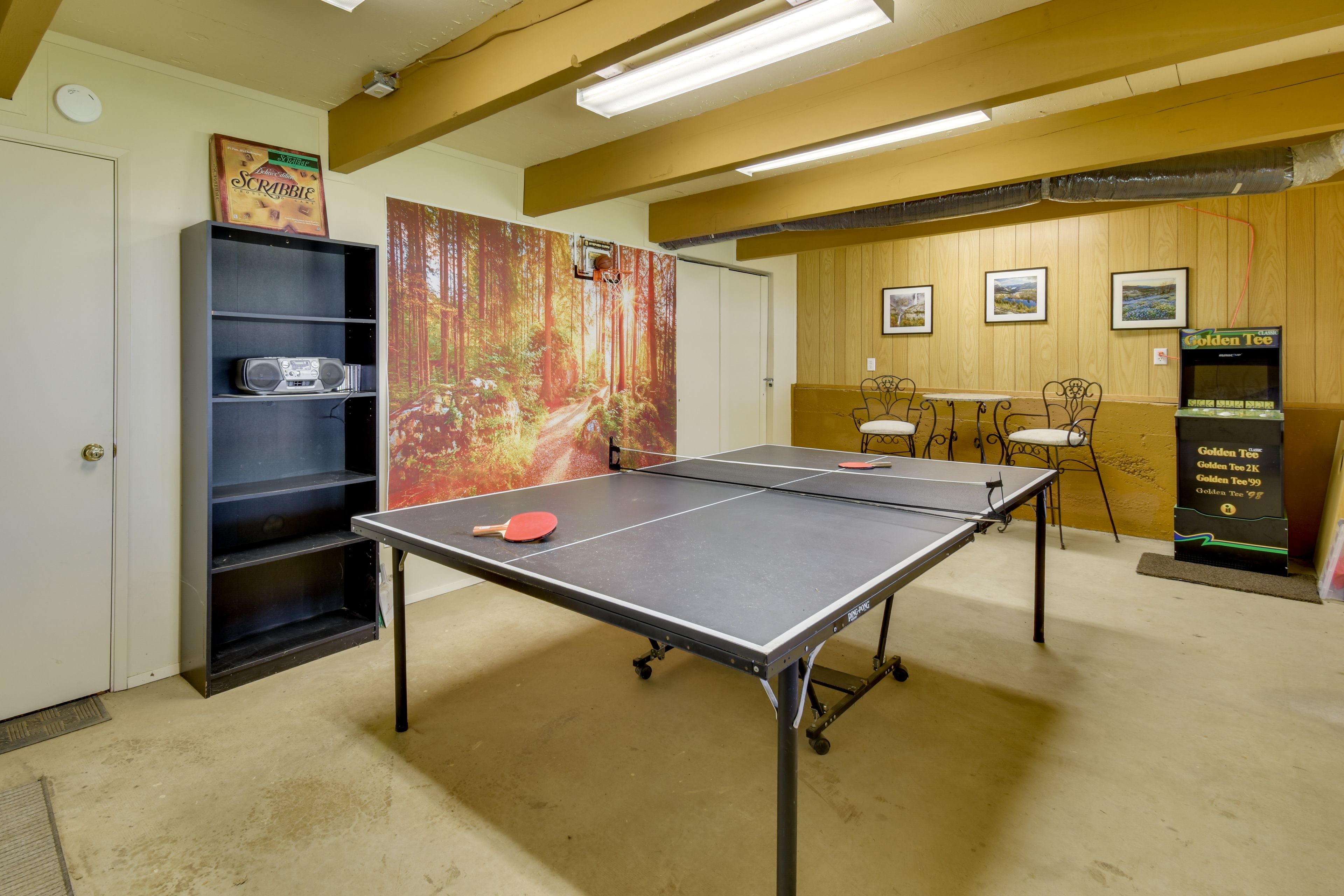 Game Room | Ping-Pong Table | Arcade Game
