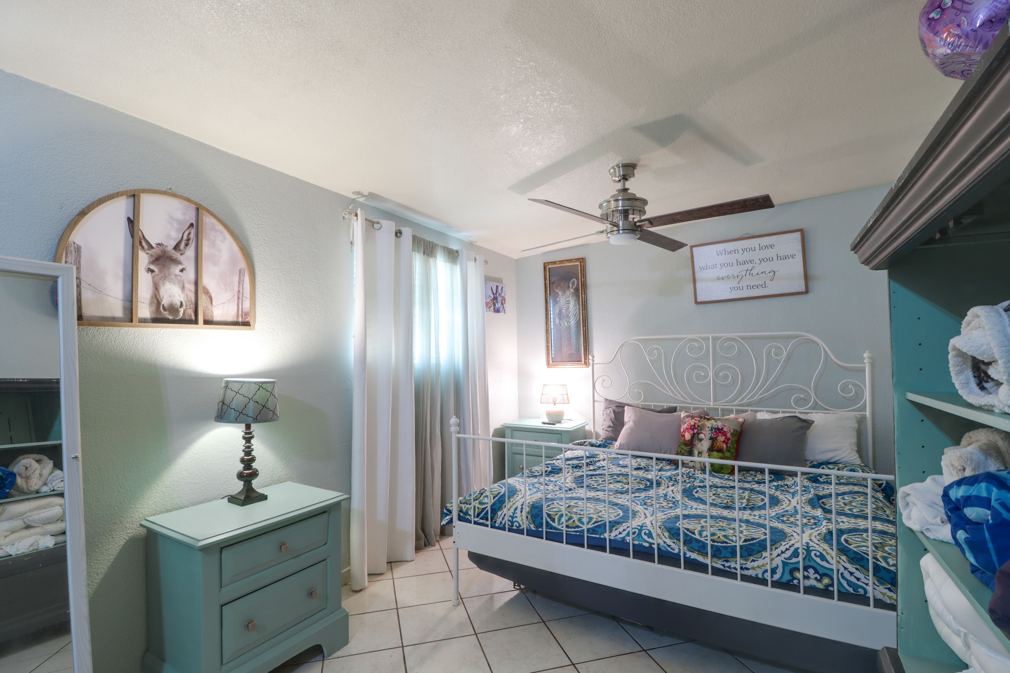Bedroom 1 | King Bed