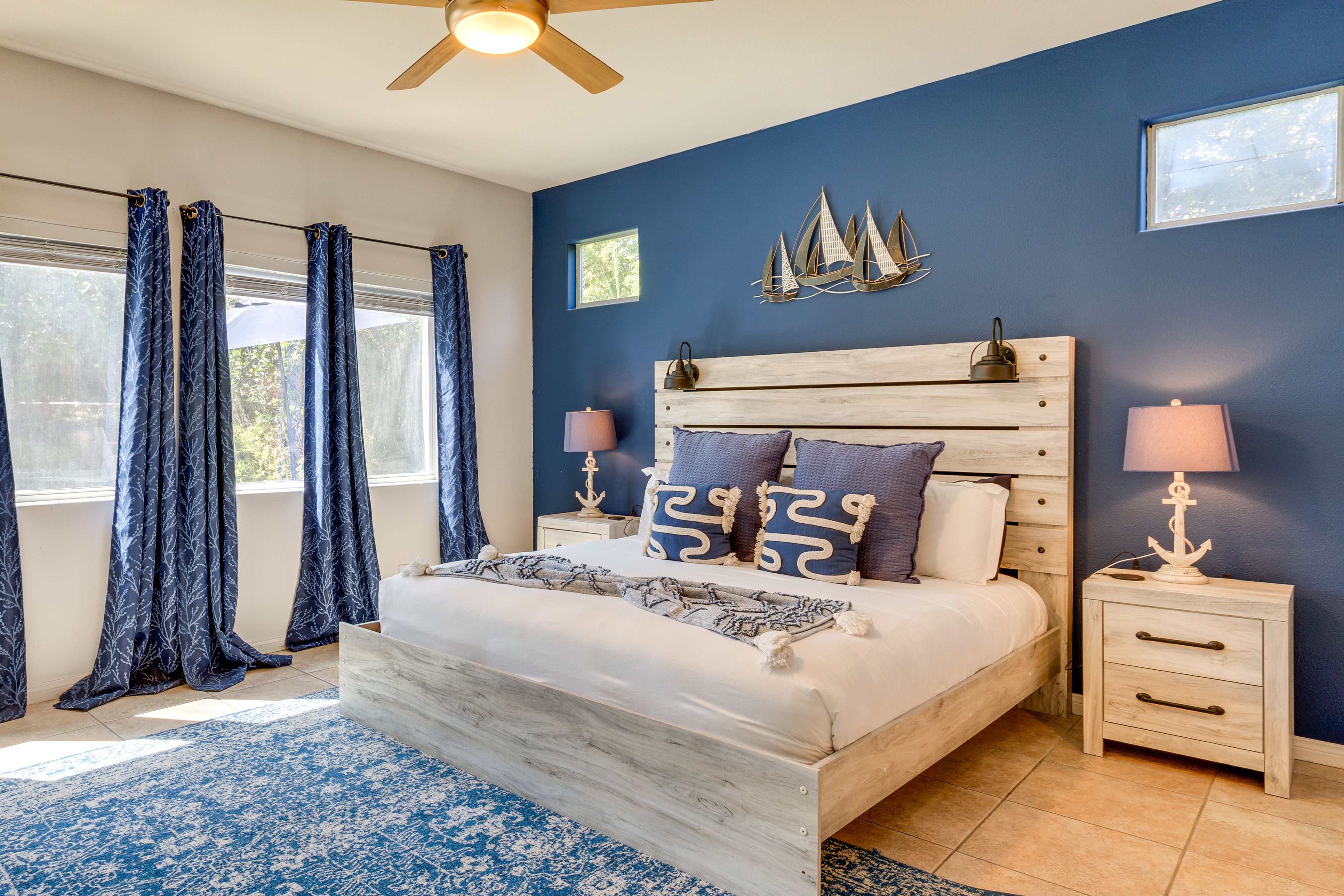 Bedroom 1 | King Bed | 1st Floor