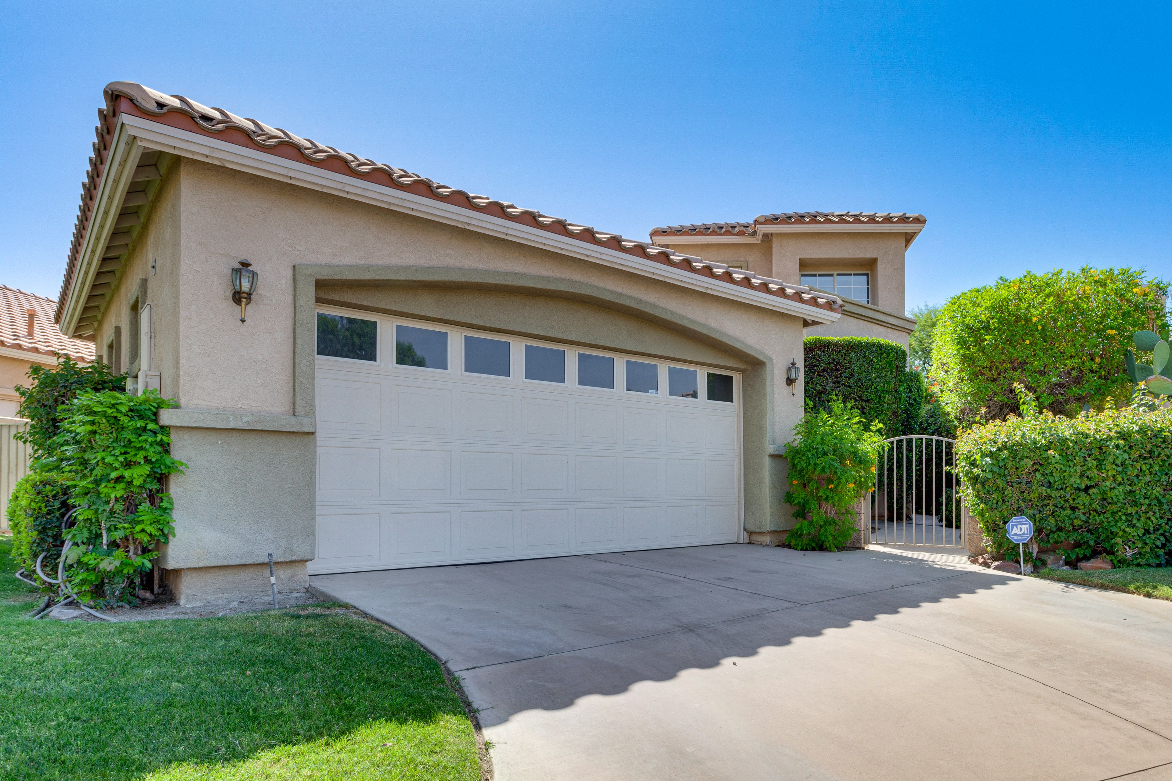 Parking | Garage (1 Vehicle) | Driveway (1 Vehicle) | EV Charger Available