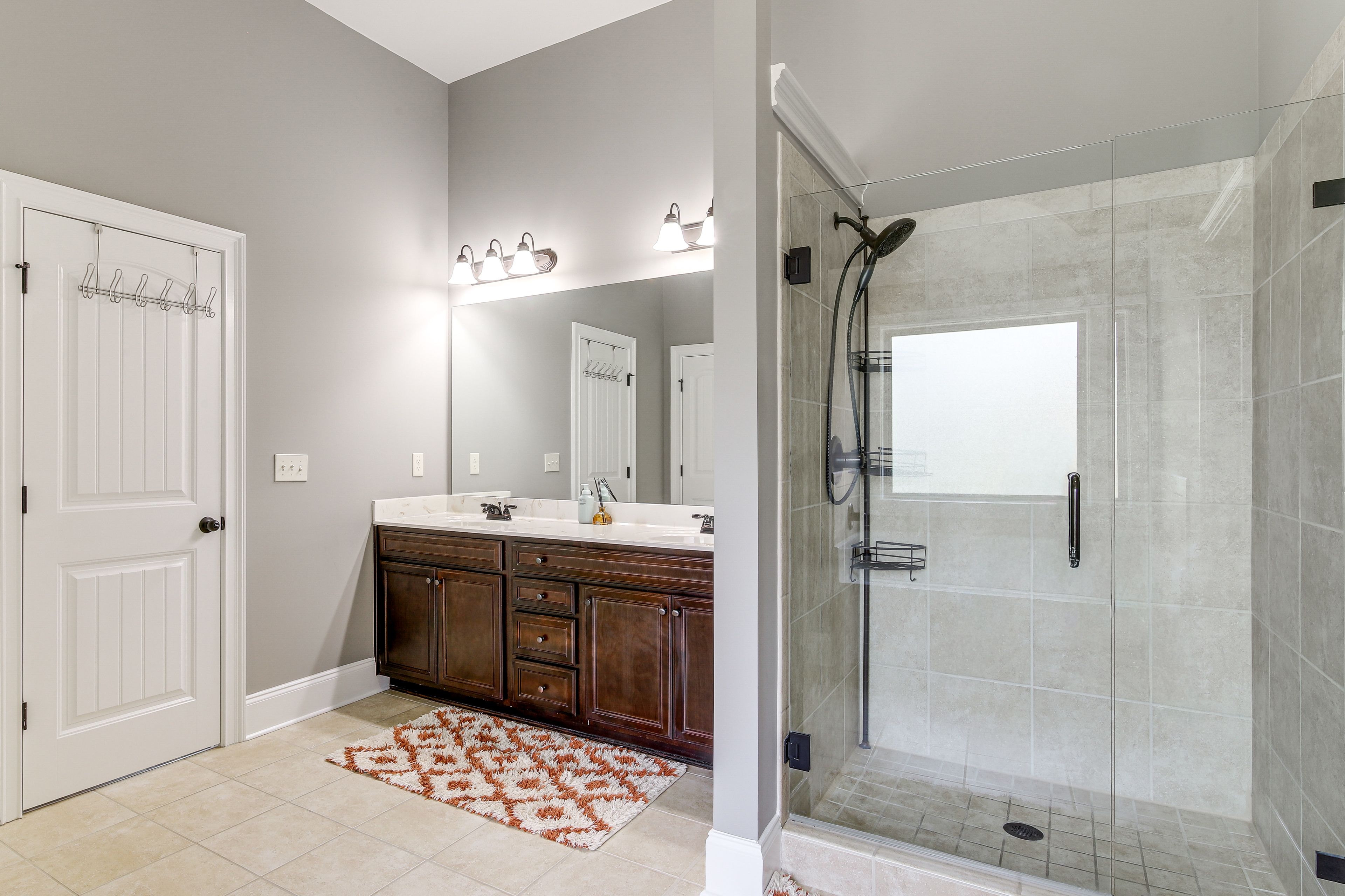 En-Suite Bathroom | 2nd Floor