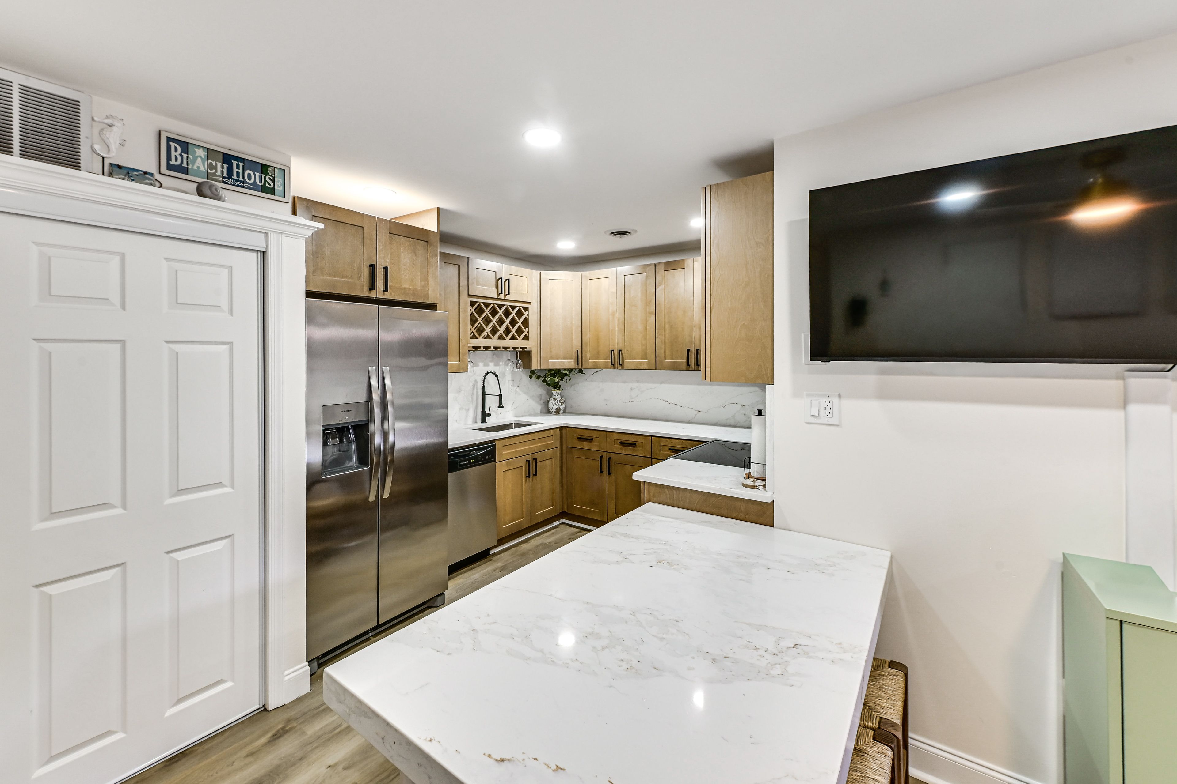Kitchen | Breakfast Bar