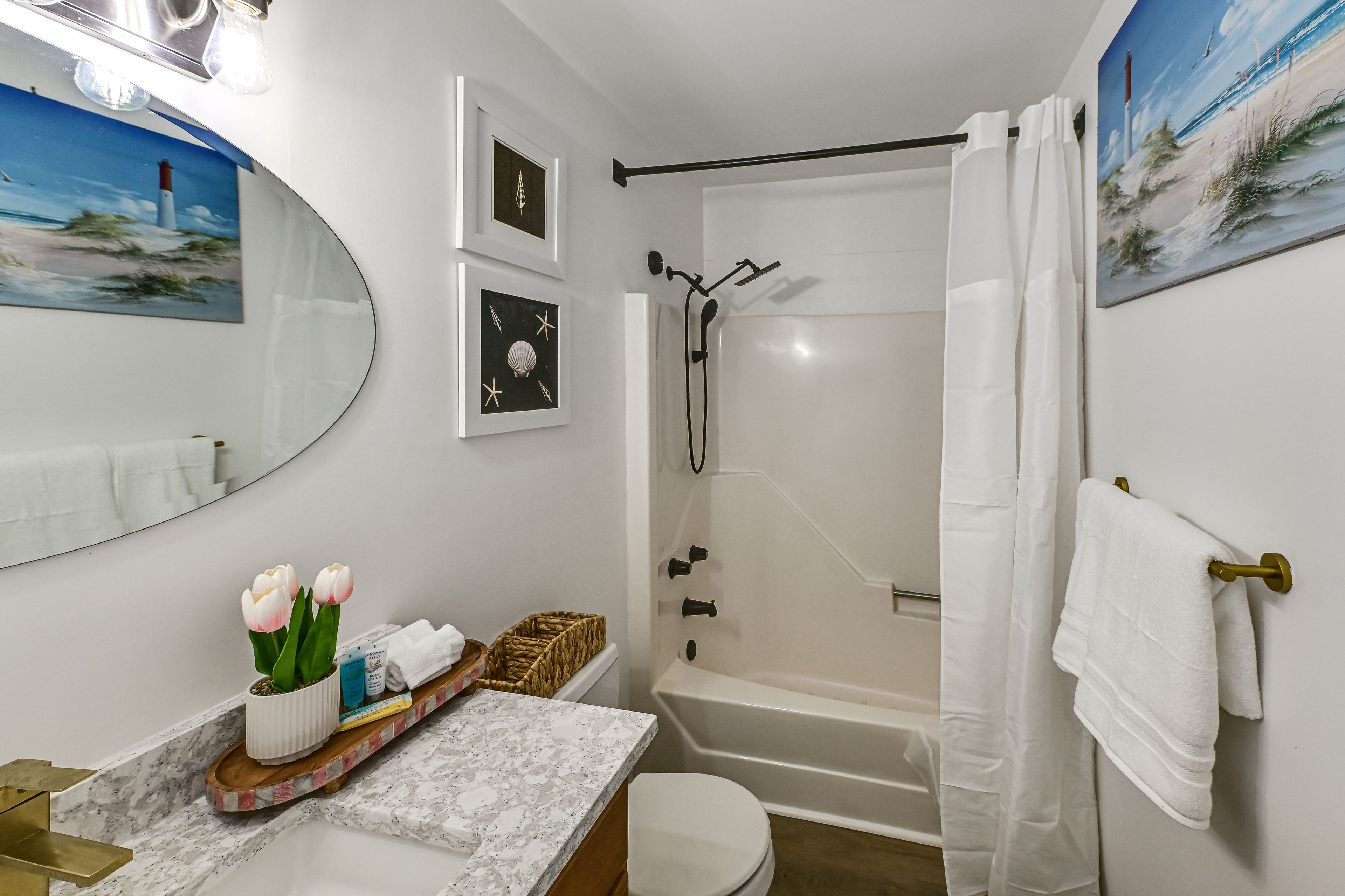 Full Bathroom